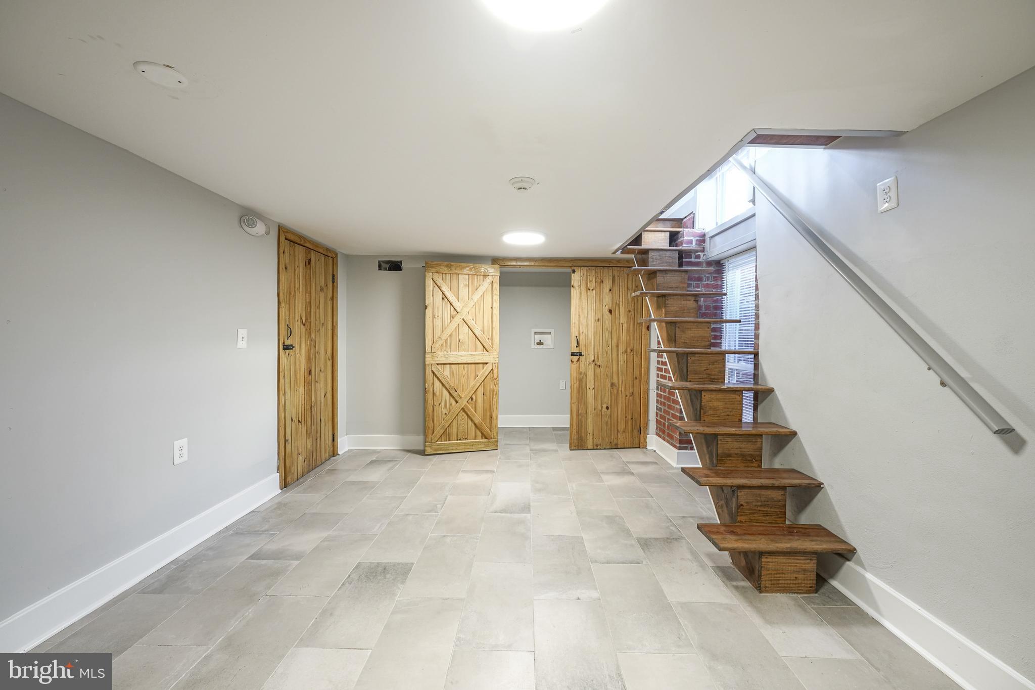 POINT BREEZE - Residential Lease