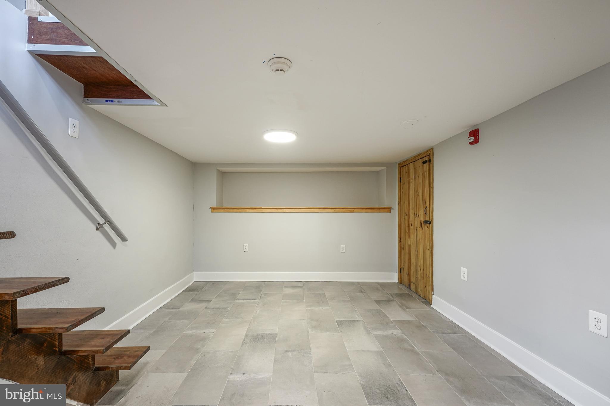 POINT BREEZE - Residential Lease