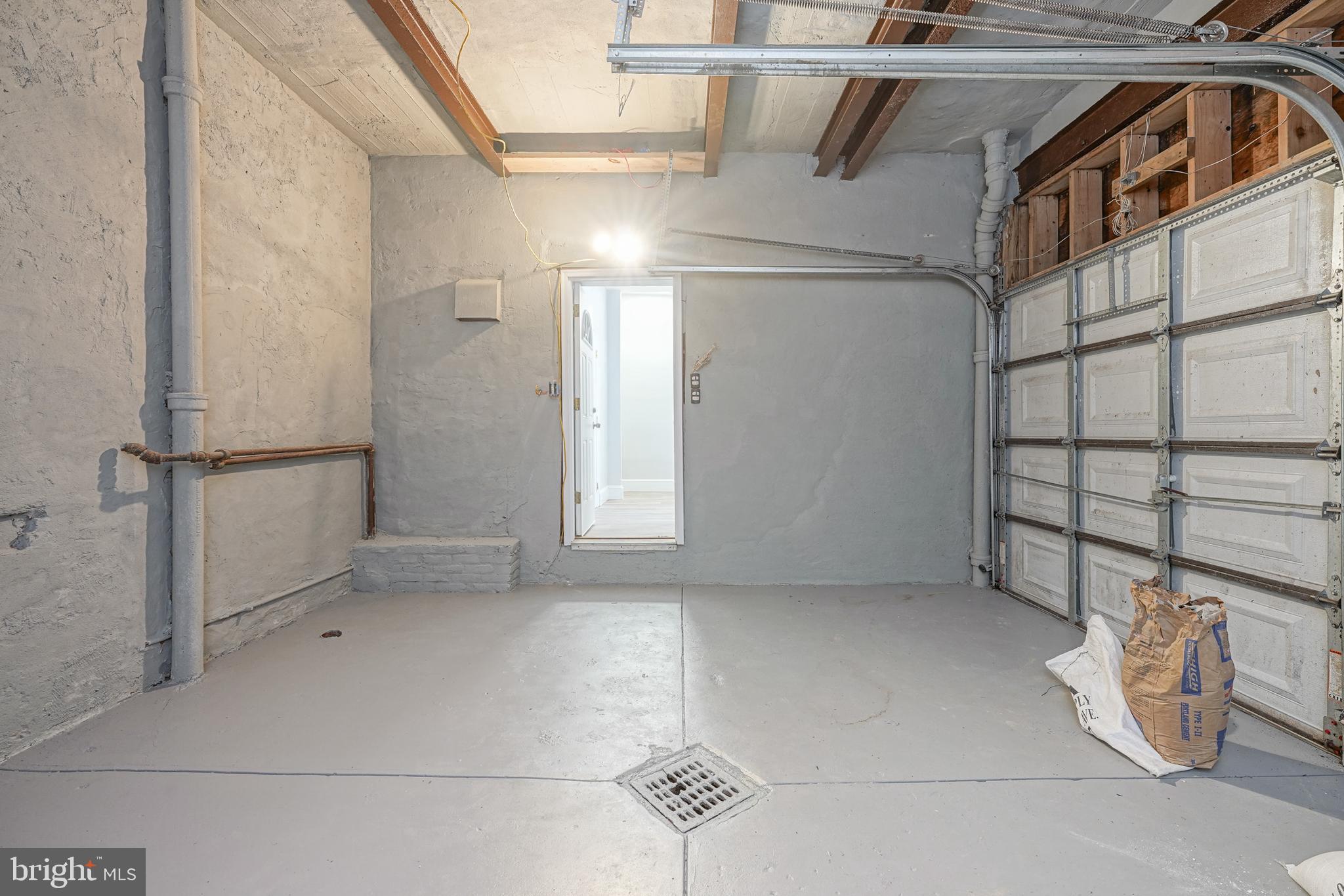 POINT BREEZE - Residential Lease