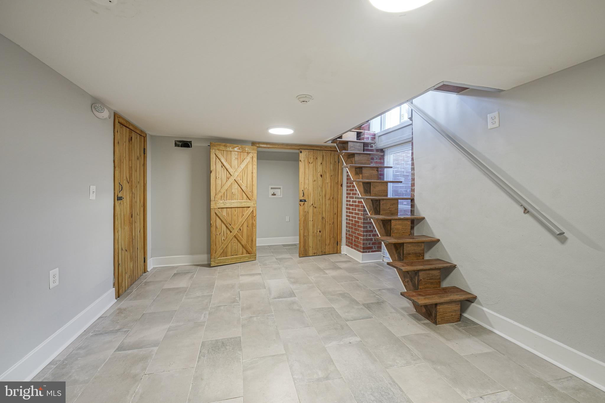 POINT BREEZE - Residential Lease