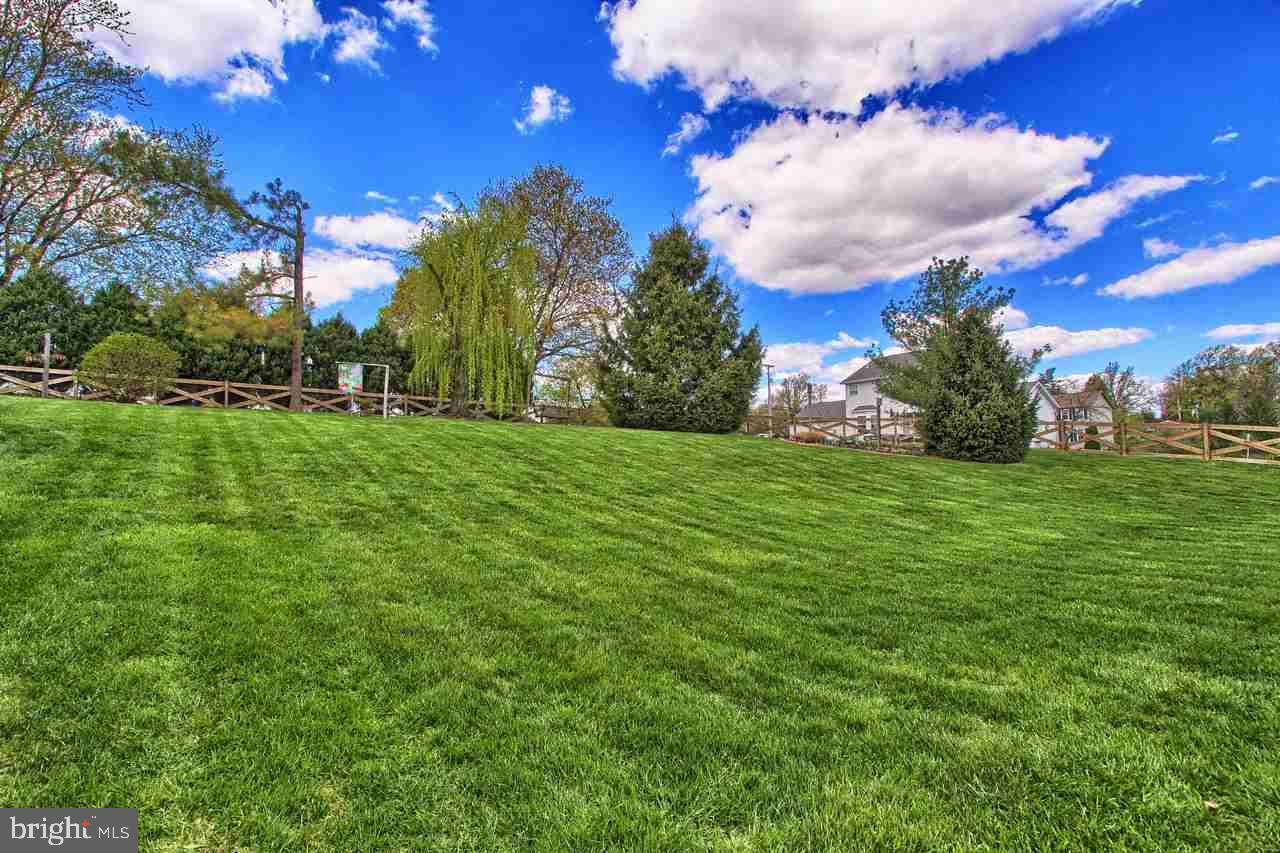 STEWARTSTOWN STATION - Residential