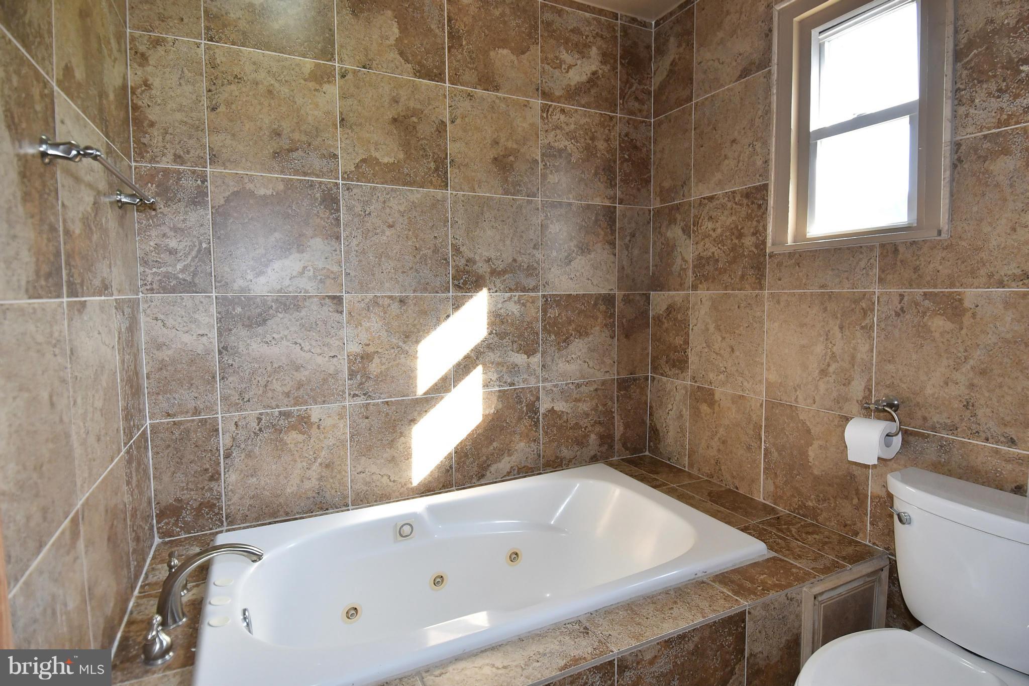 CHARLES W LEE SR ESTATES - Residential