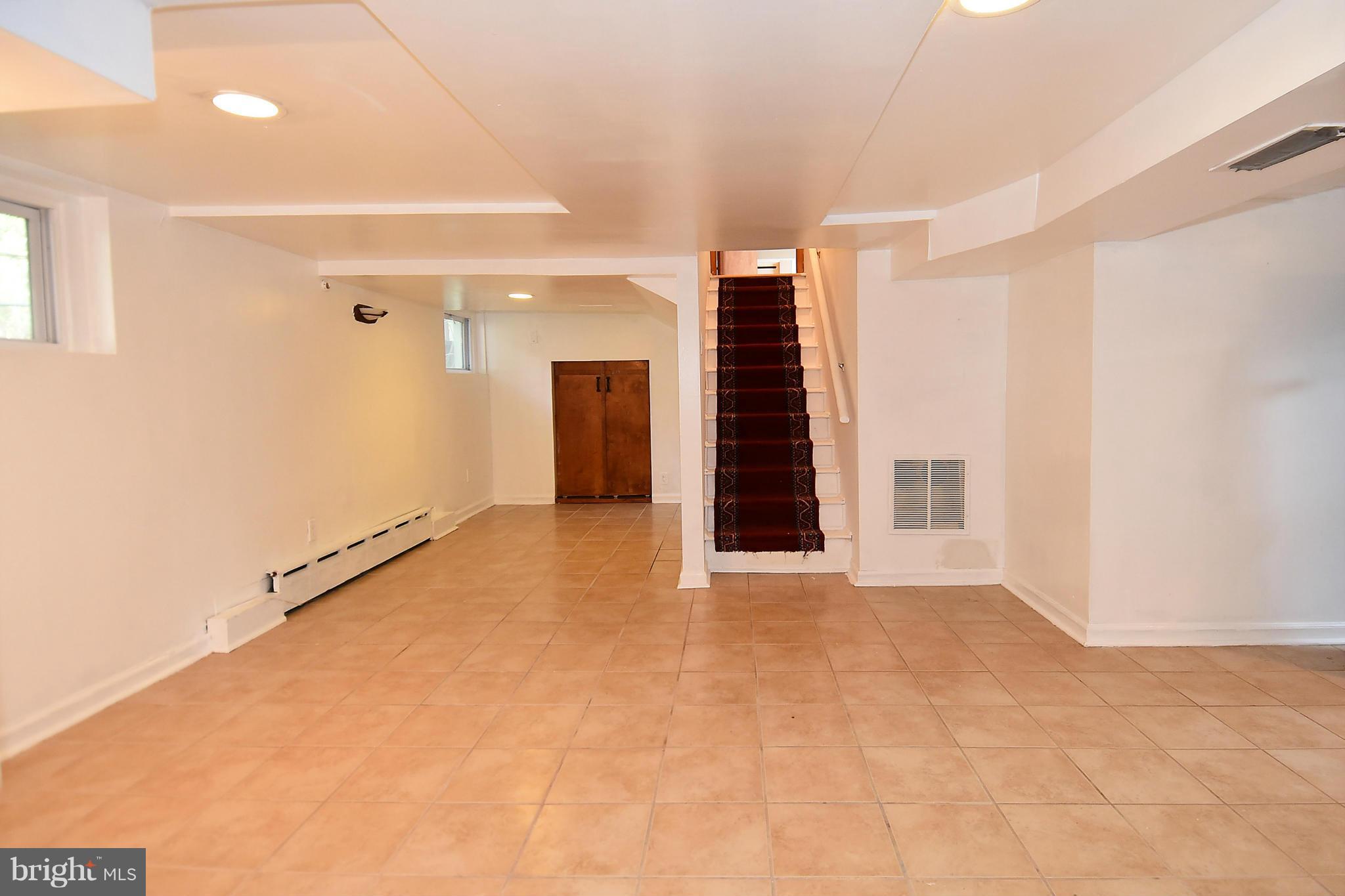 CHARLES W LEE SR ESTATES - Residential