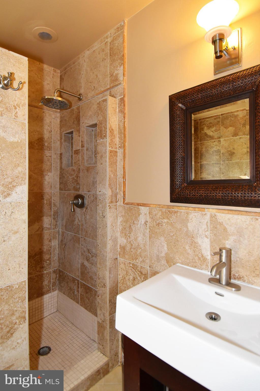 CHARLES W LEE SR ESTATES - Residential