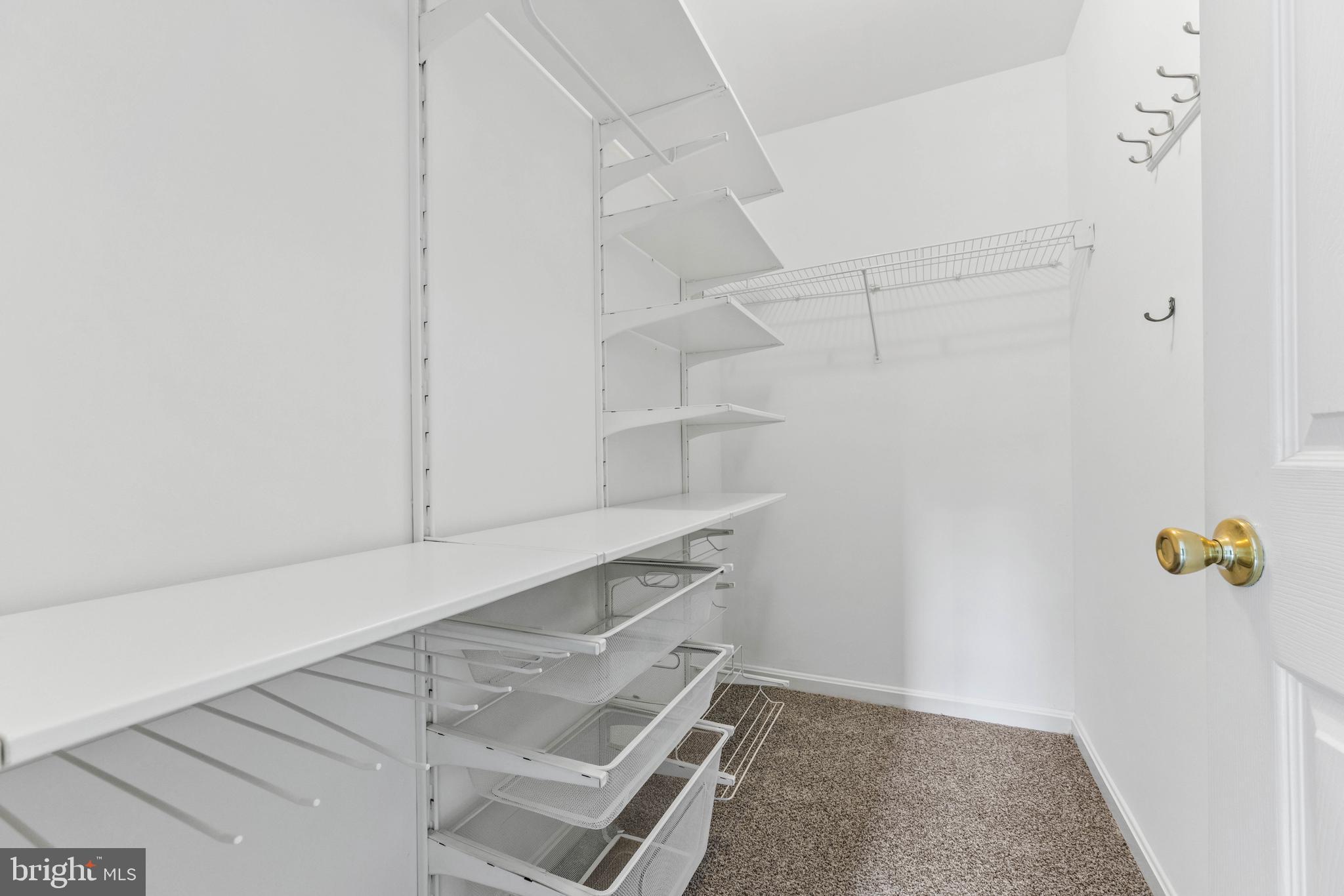 WORTHINGTON MEADOWS - Residential