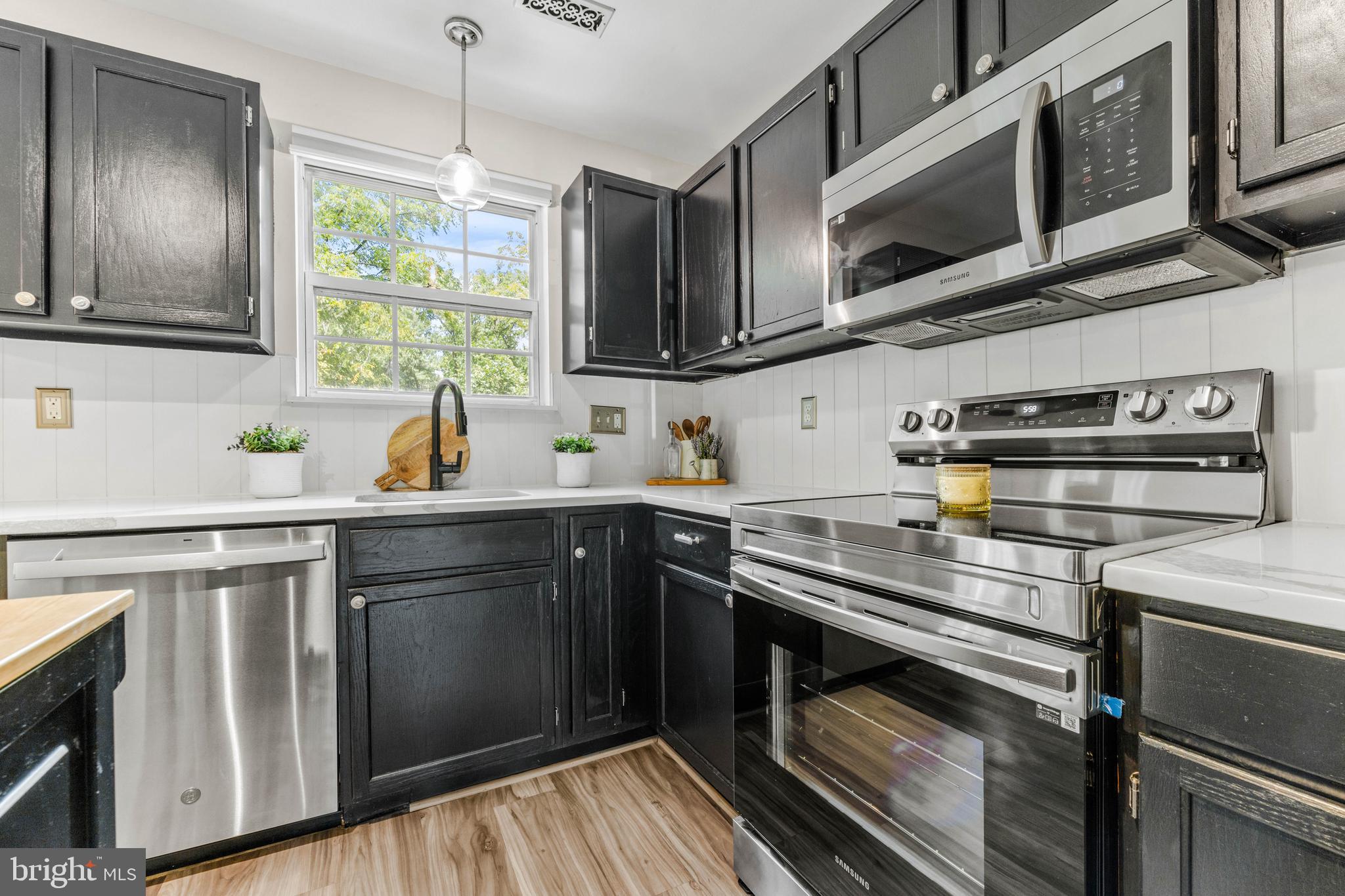 WORTHINGTON MEADOWS - Residential