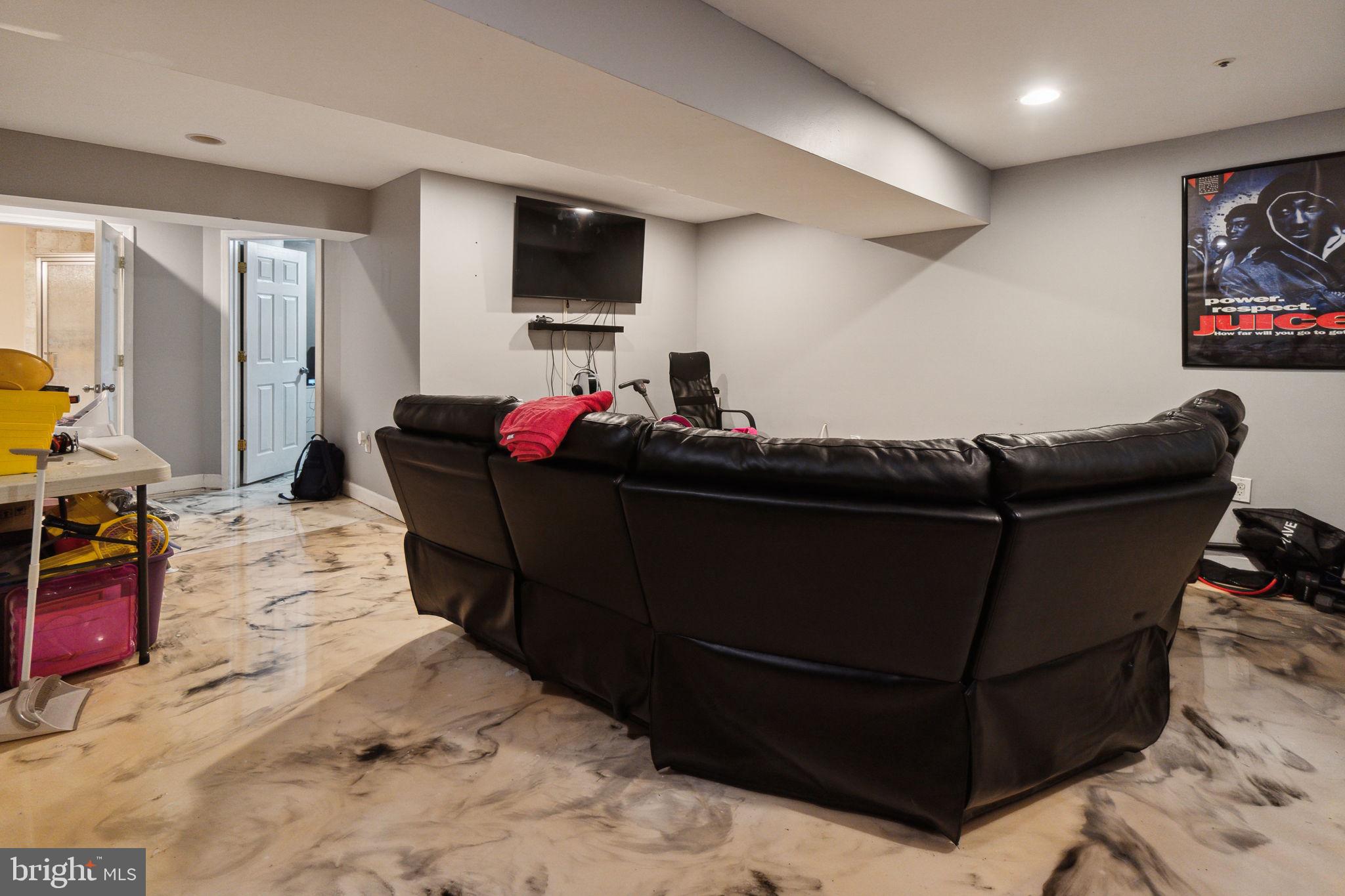 FORESTVILLE PARK - Residential