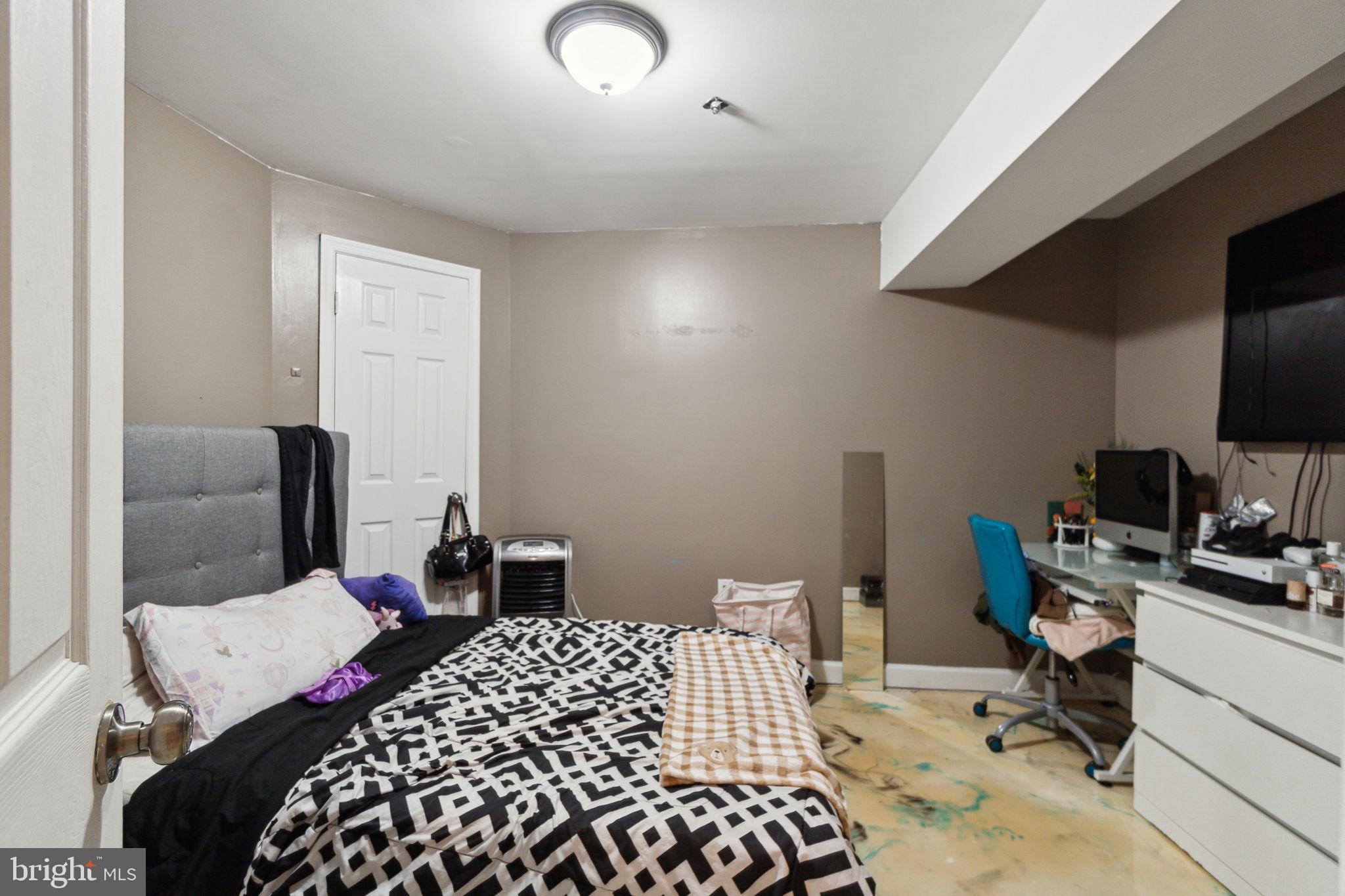 FORESTVILLE PARK - Residential