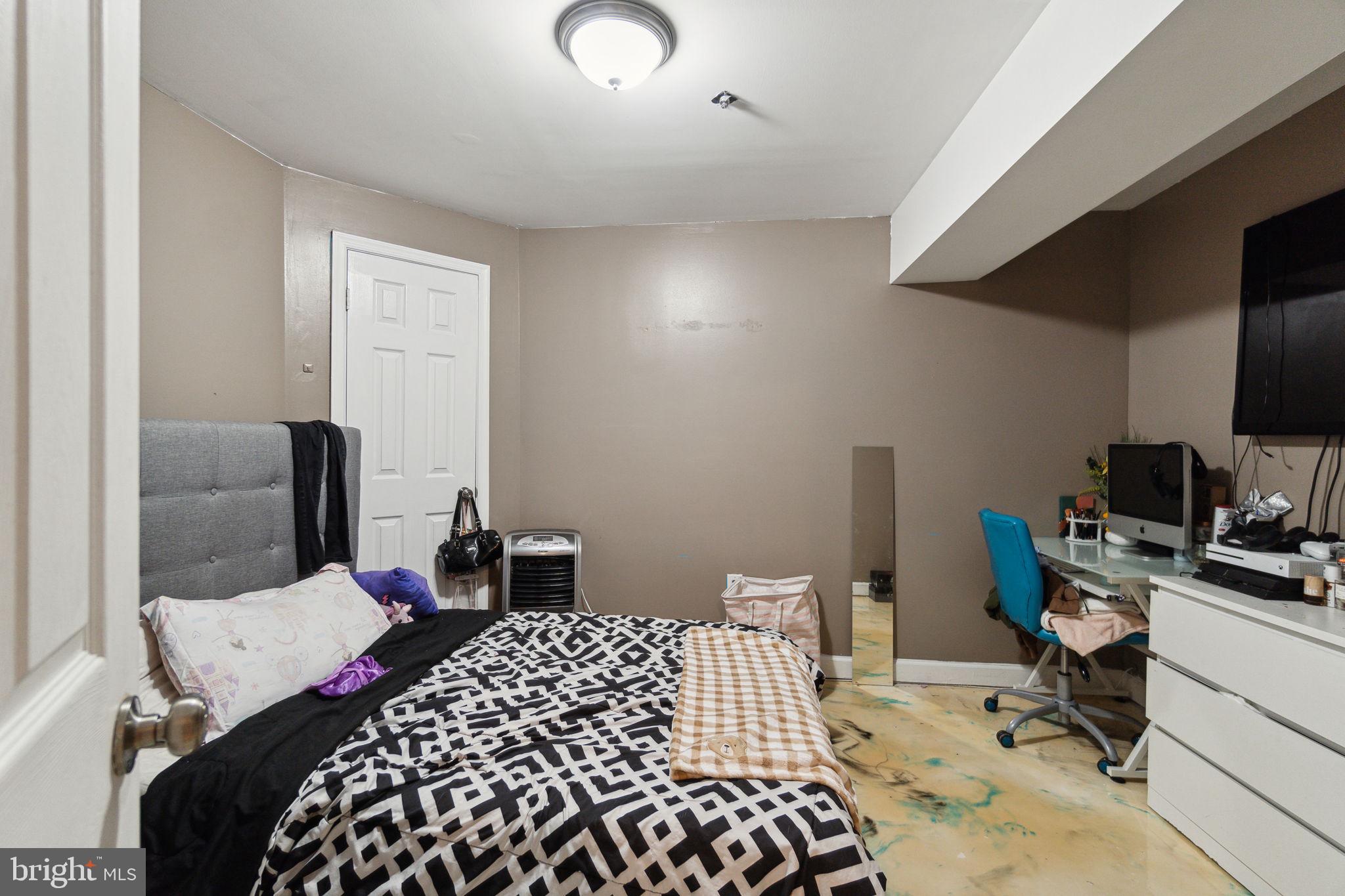 FORESTVILLE PARK - Residential