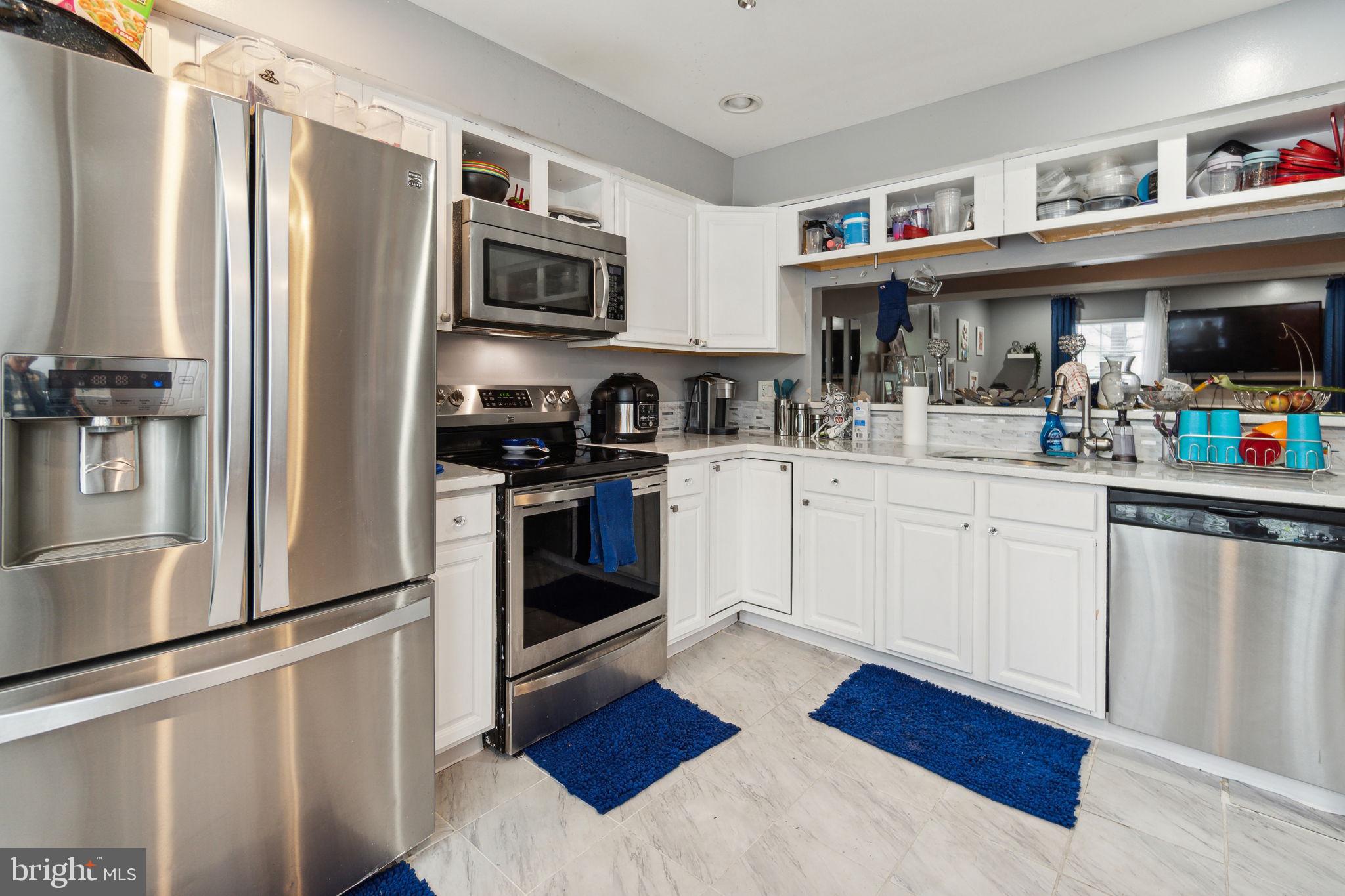 FORESTVILLE PARK - Residential