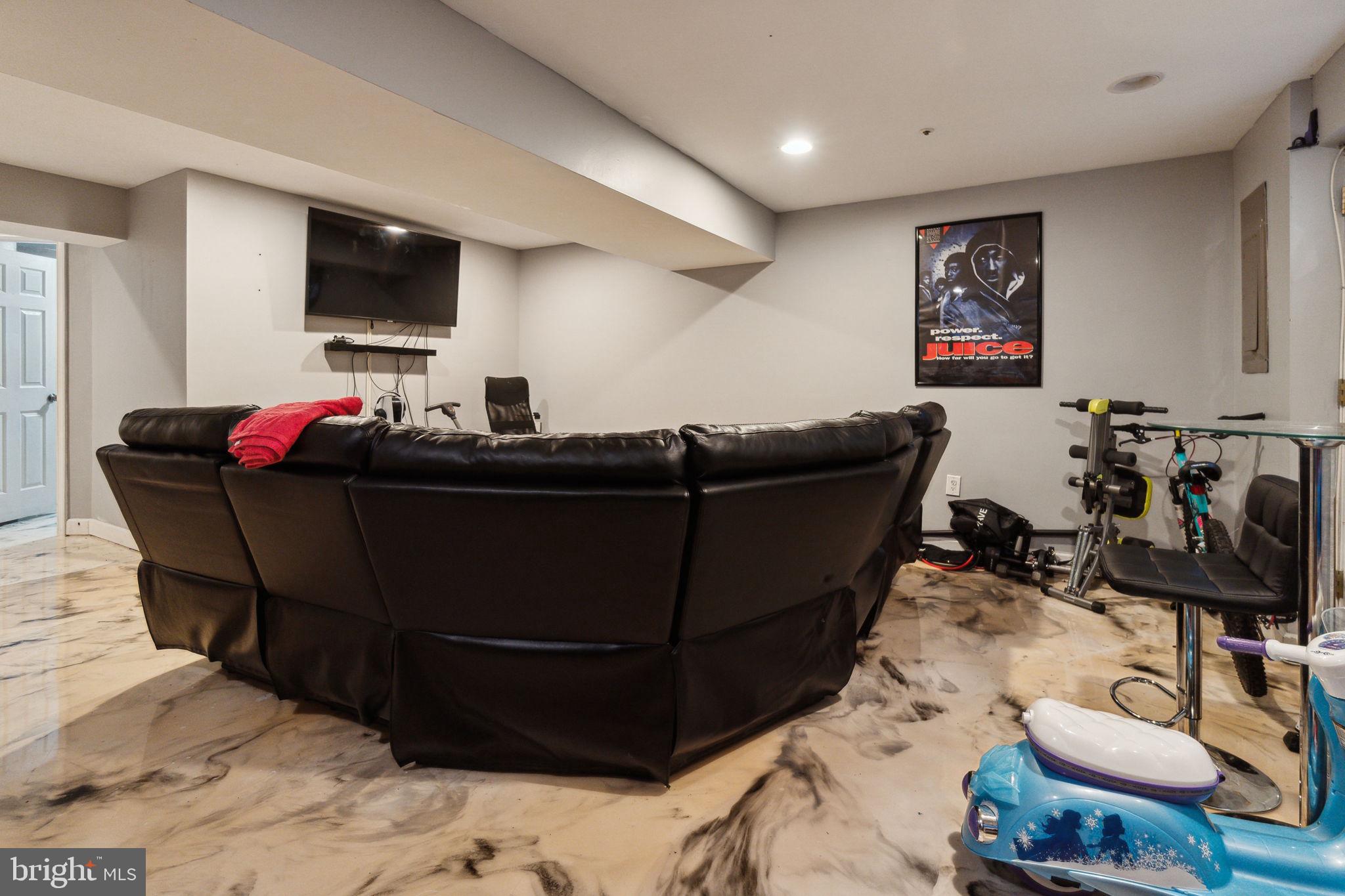 FORESTVILLE PARK - Residential