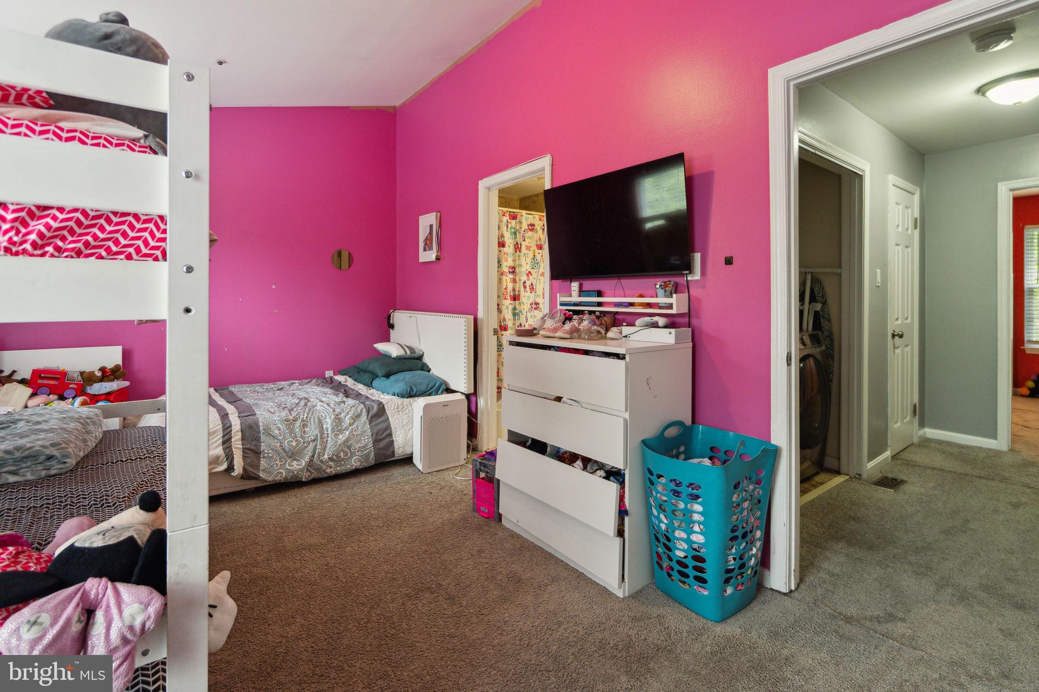 FORESTVILLE PARK - Residential