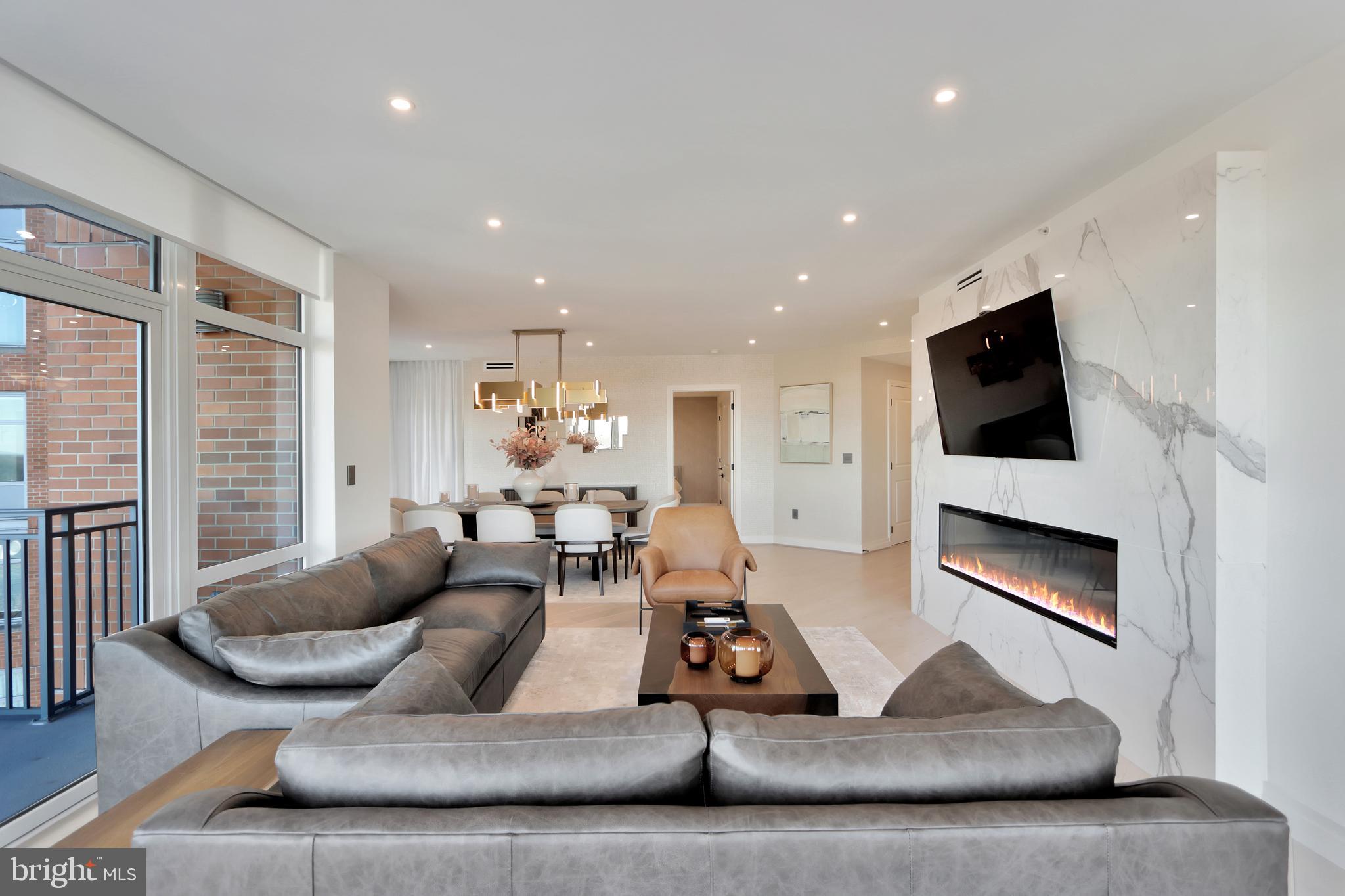 ONE PARK CREST CONDOMINIUM - Residential