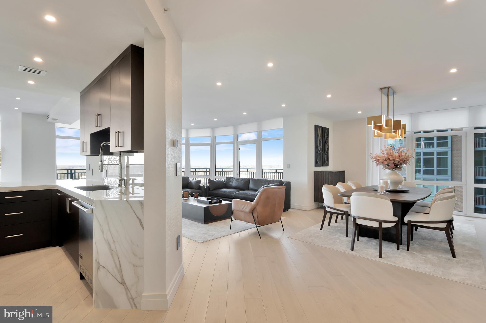 ONE PARK CREST CONDOMINIUM - Residential