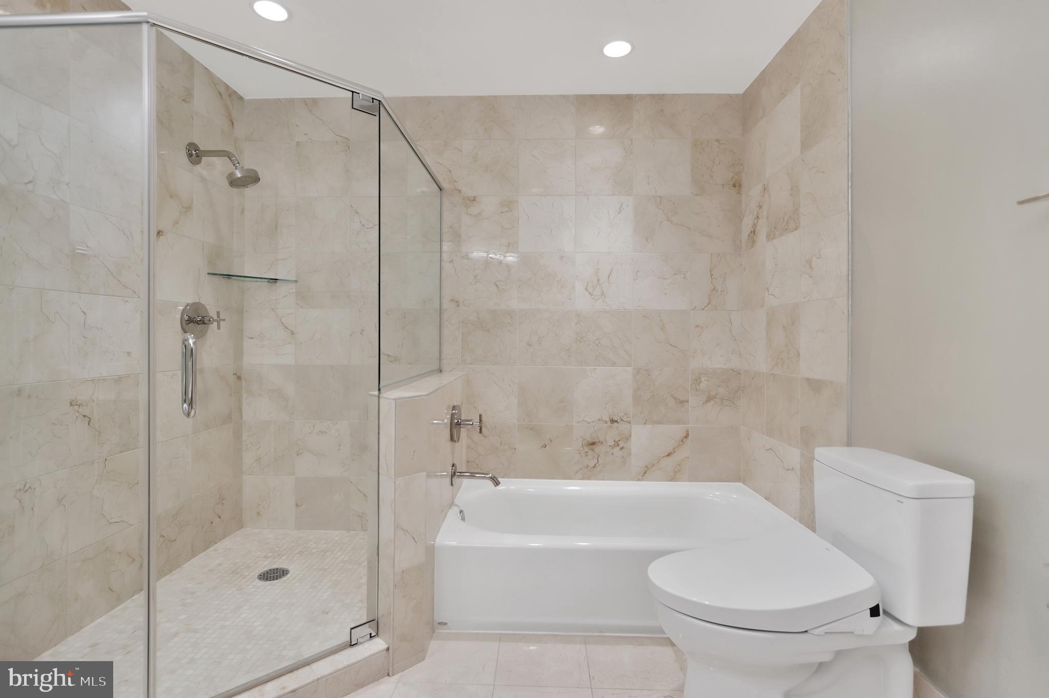 ONE PARK CREST CONDOMINIUM - Residential