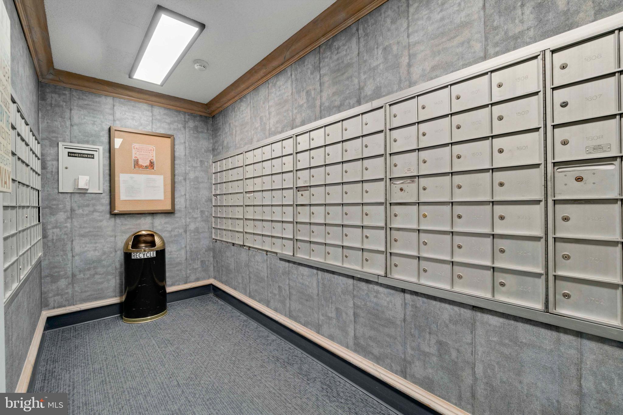 RIDGELY TOWSON CENTER - Residential