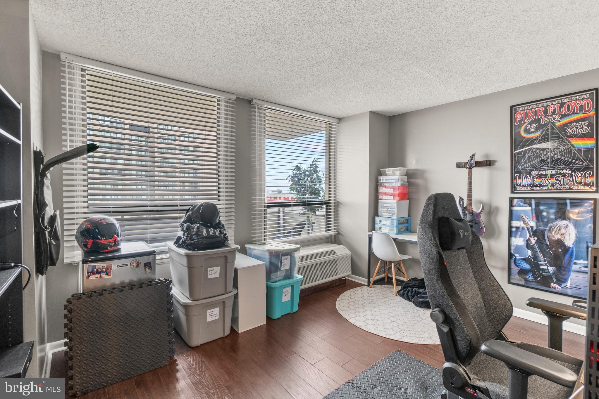 RIDGELY TOWSON CENTER - Residential