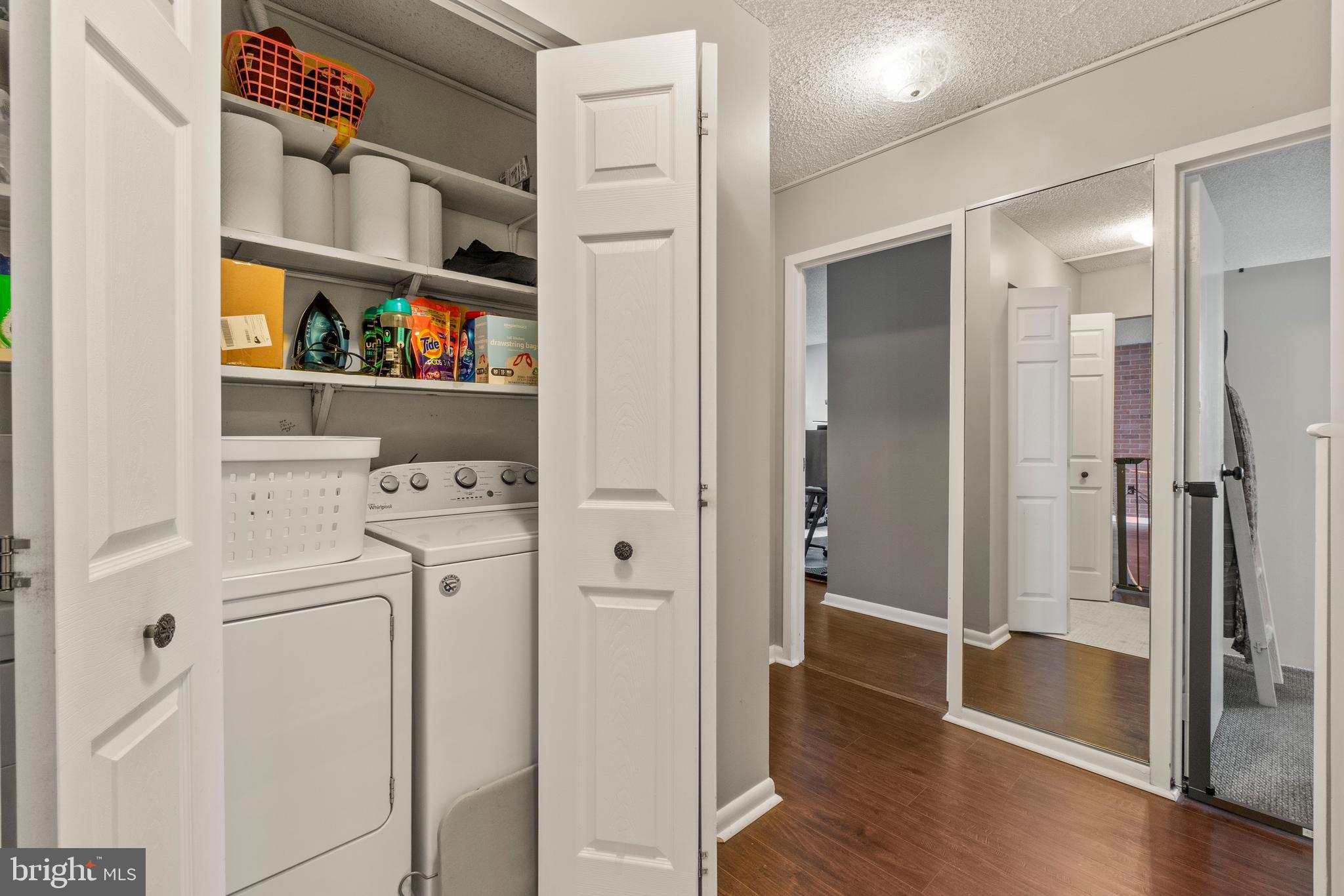 RIDGELY TOWSON CENTER - Residential