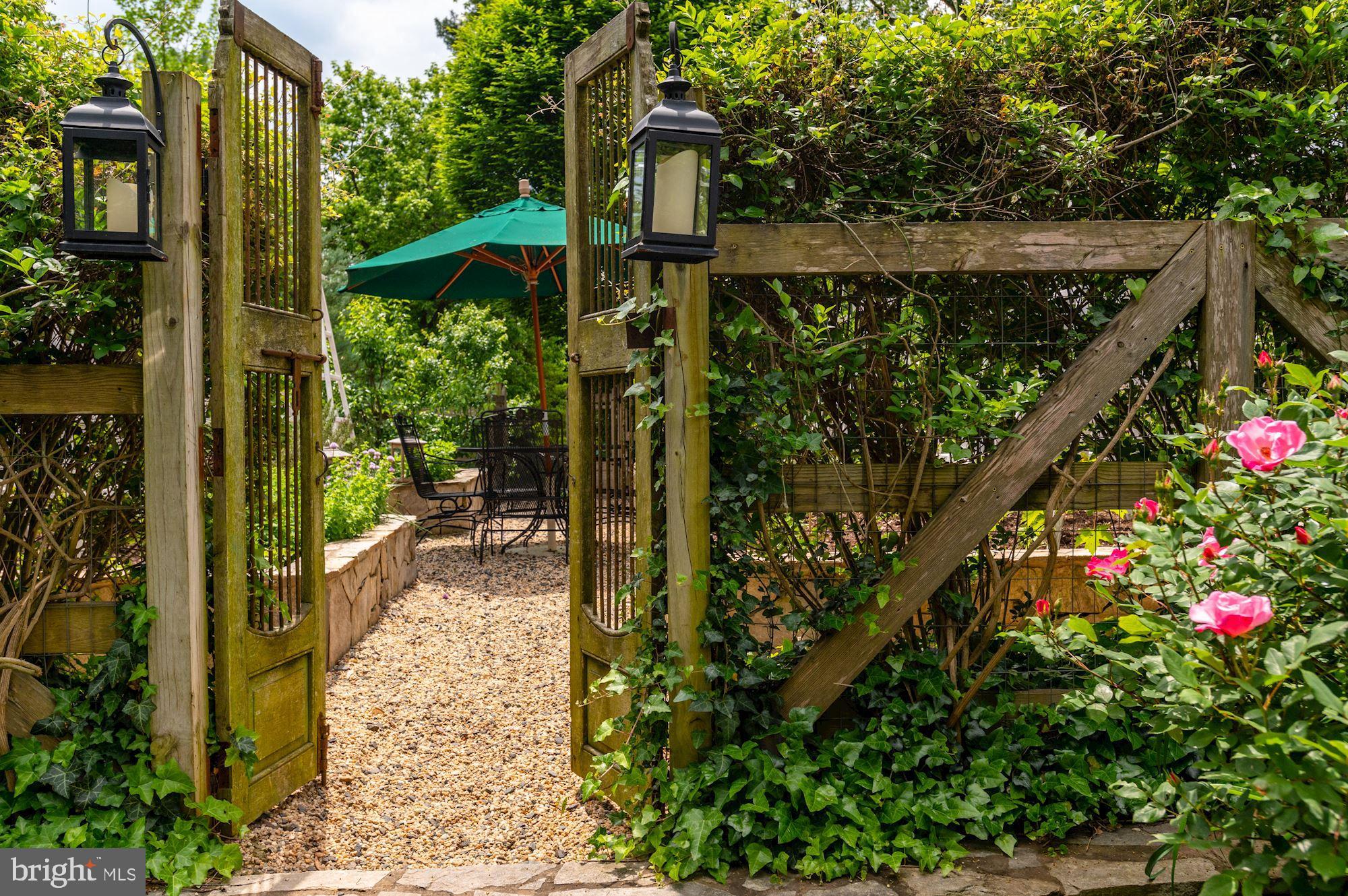 LANGLEY FARMS - Residential