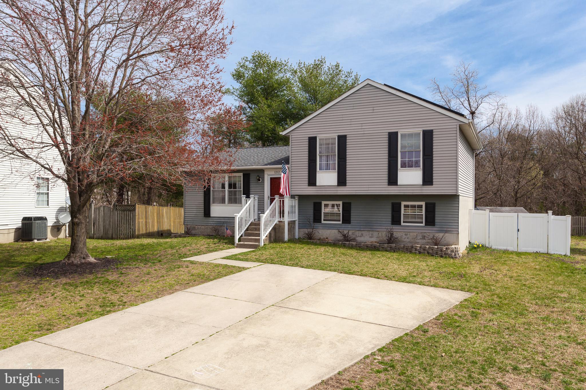 ROCK CREEK LANDING - Residential