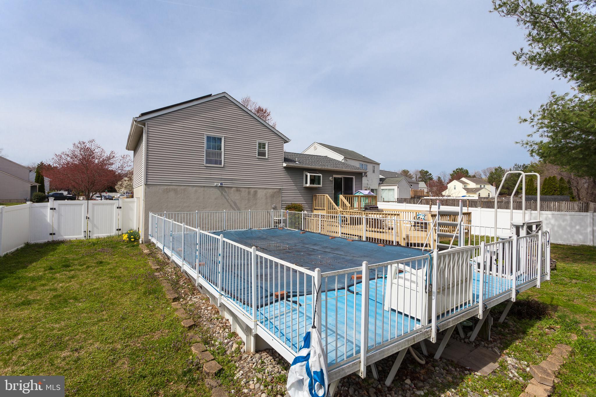 ROCK CREEK LANDING - Residential