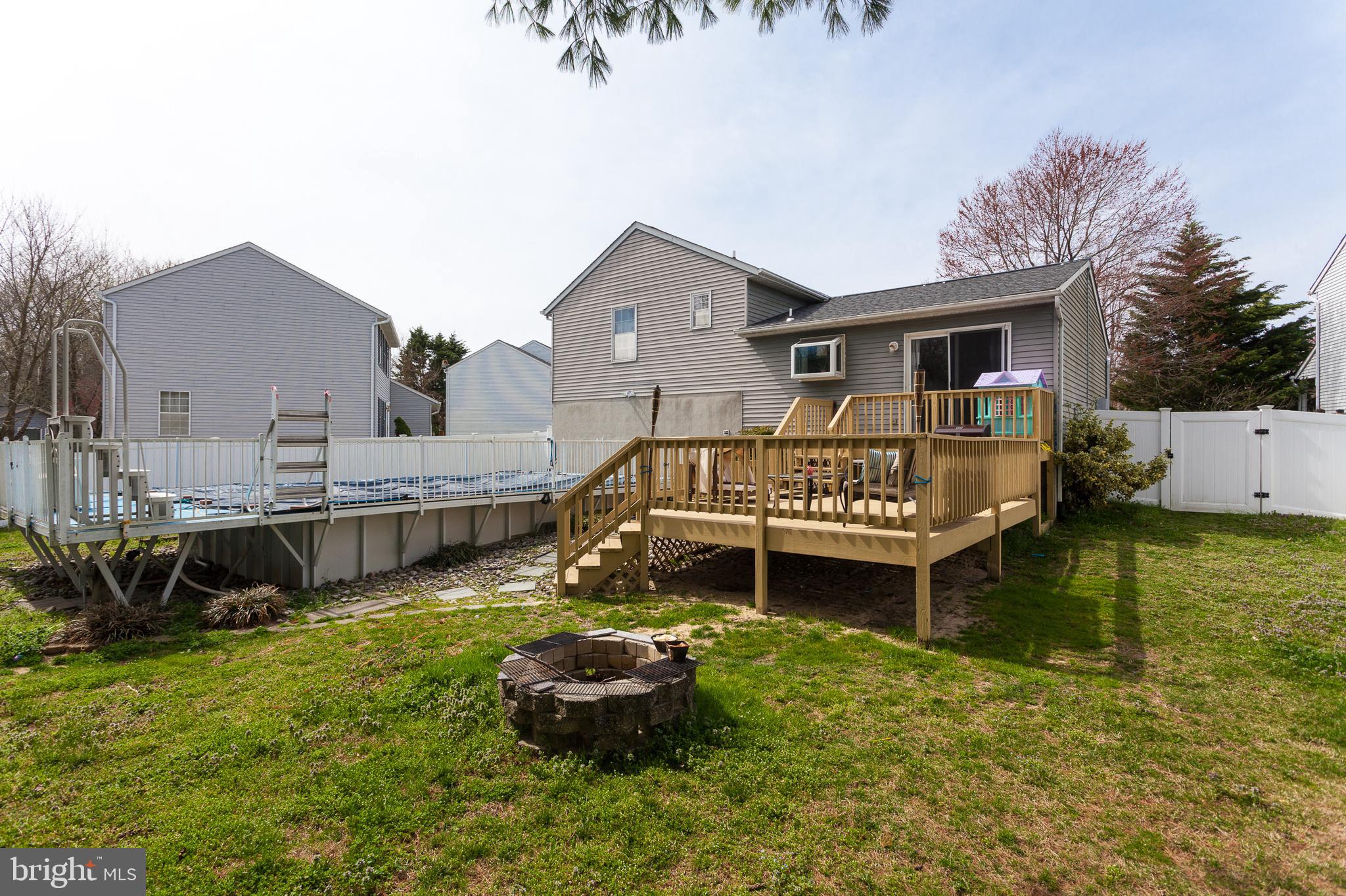 ROCK CREEK LANDING - Residential