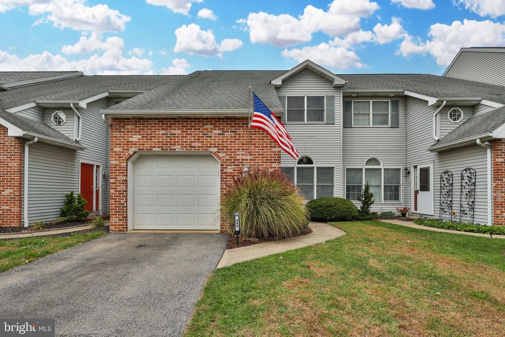 Photo of 422 Tamarack Drive, ALLENTOWN, PA 18104 (MLS # PALH2013698)