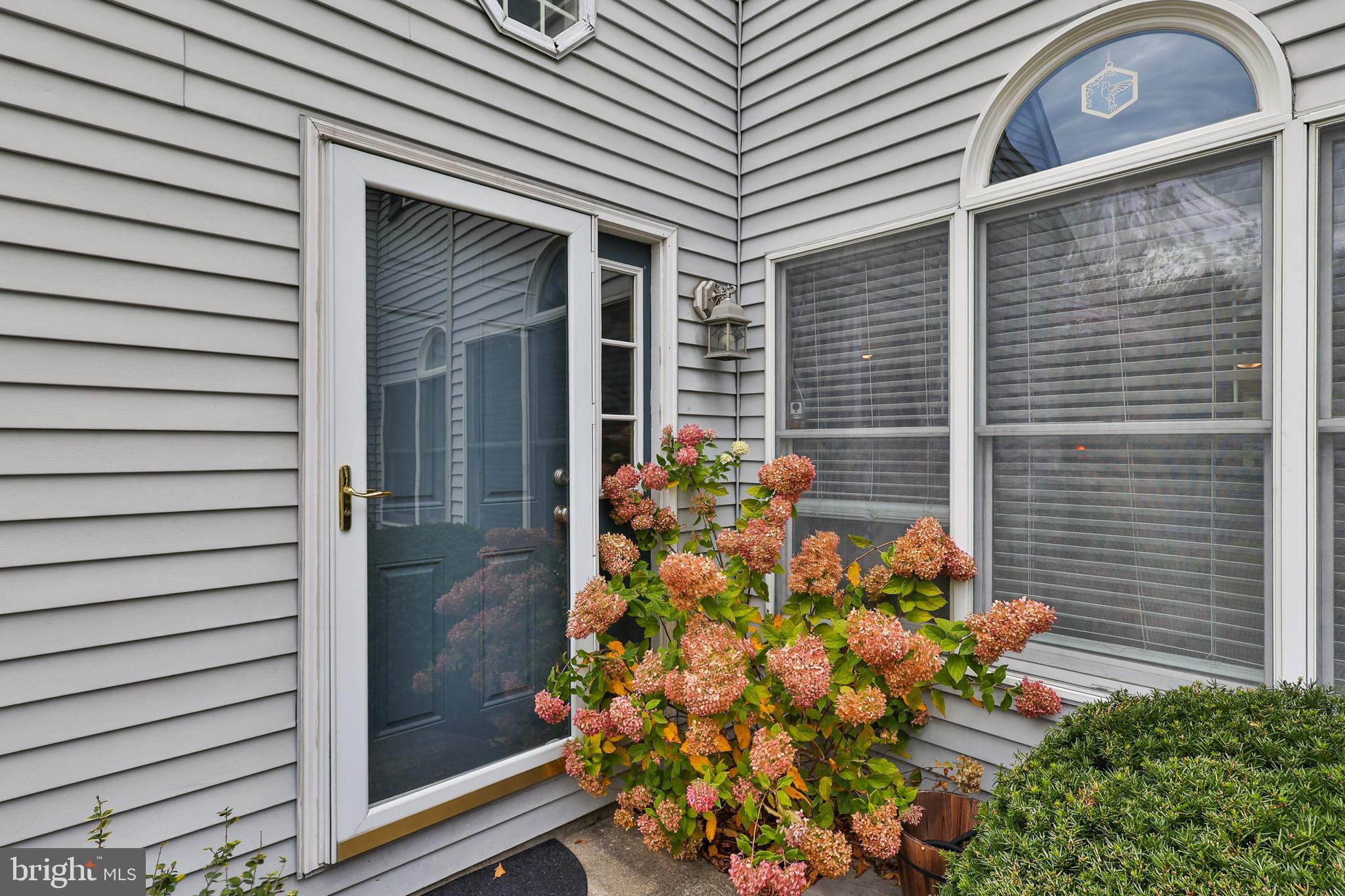 422 TAMARACK DRIVE