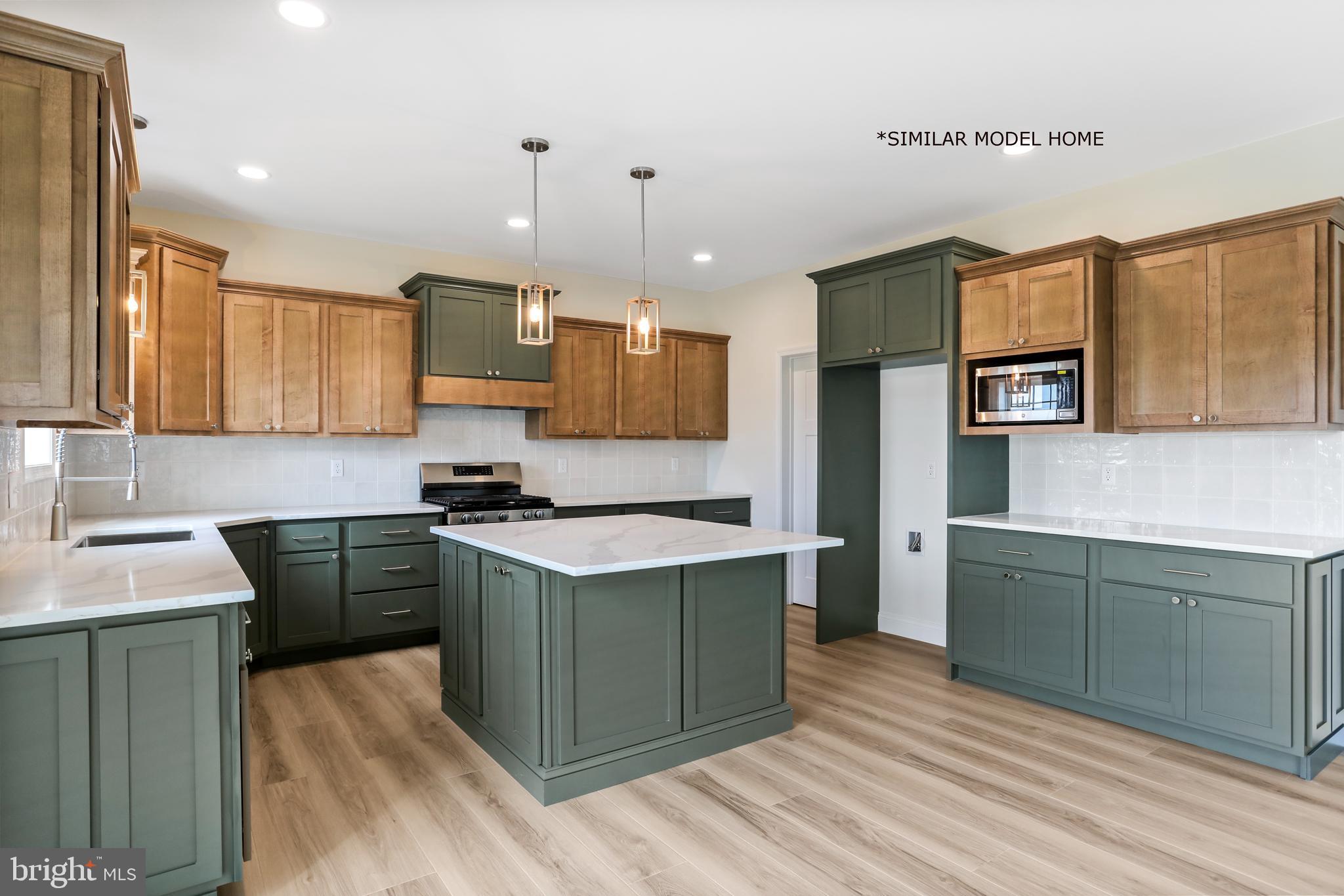 MAJESTIC RIDGE - Residential