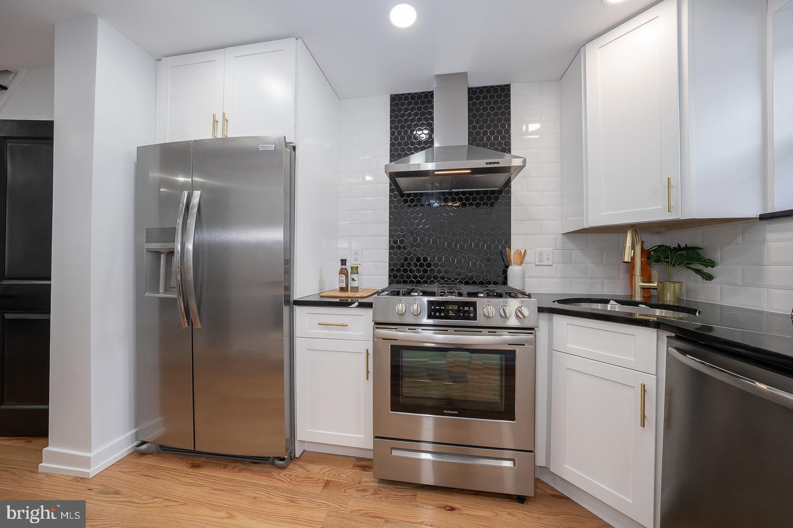 EAST PASSYUNK CROSSING - Residential