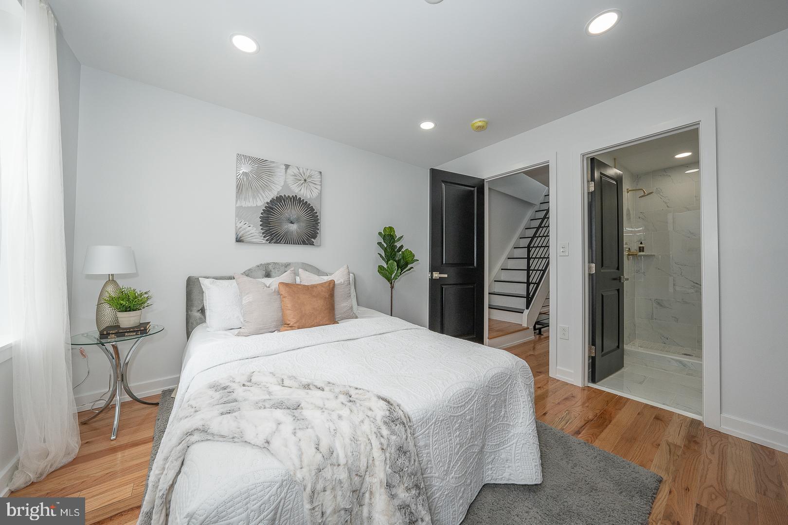 EAST PASSYUNK CROSSING - Residential