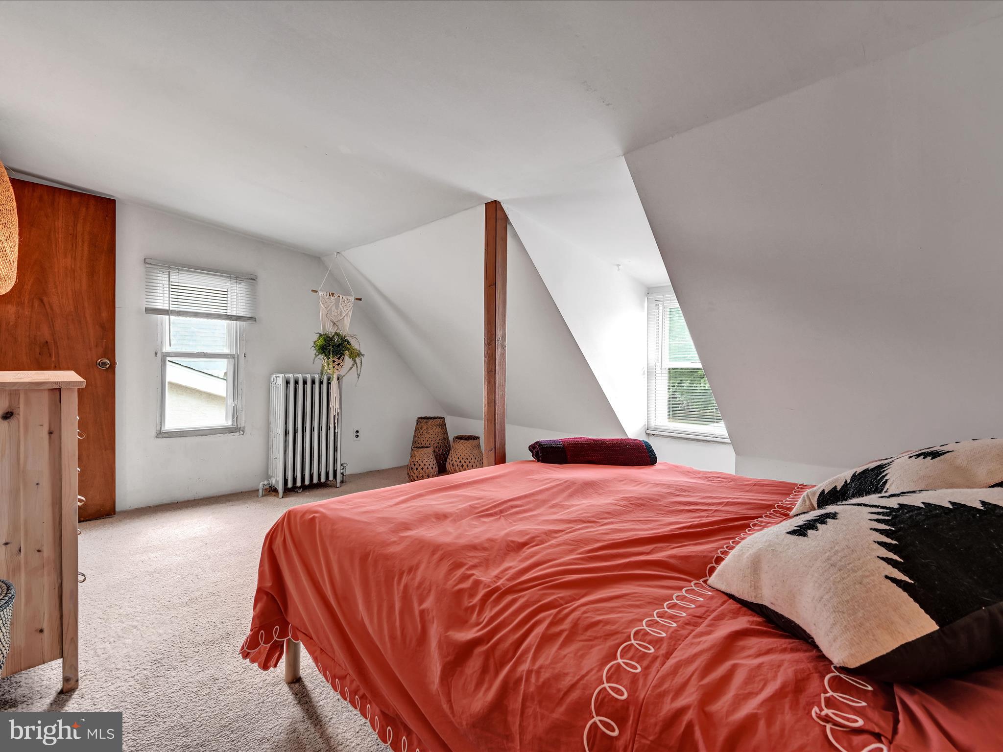 ROXBOROUGH - Residential