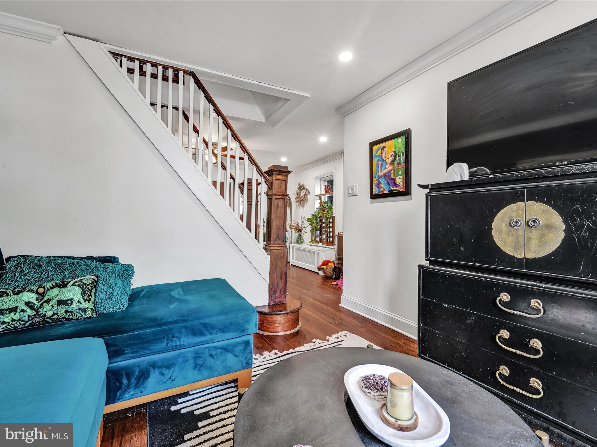 ROXBOROUGH - Residential