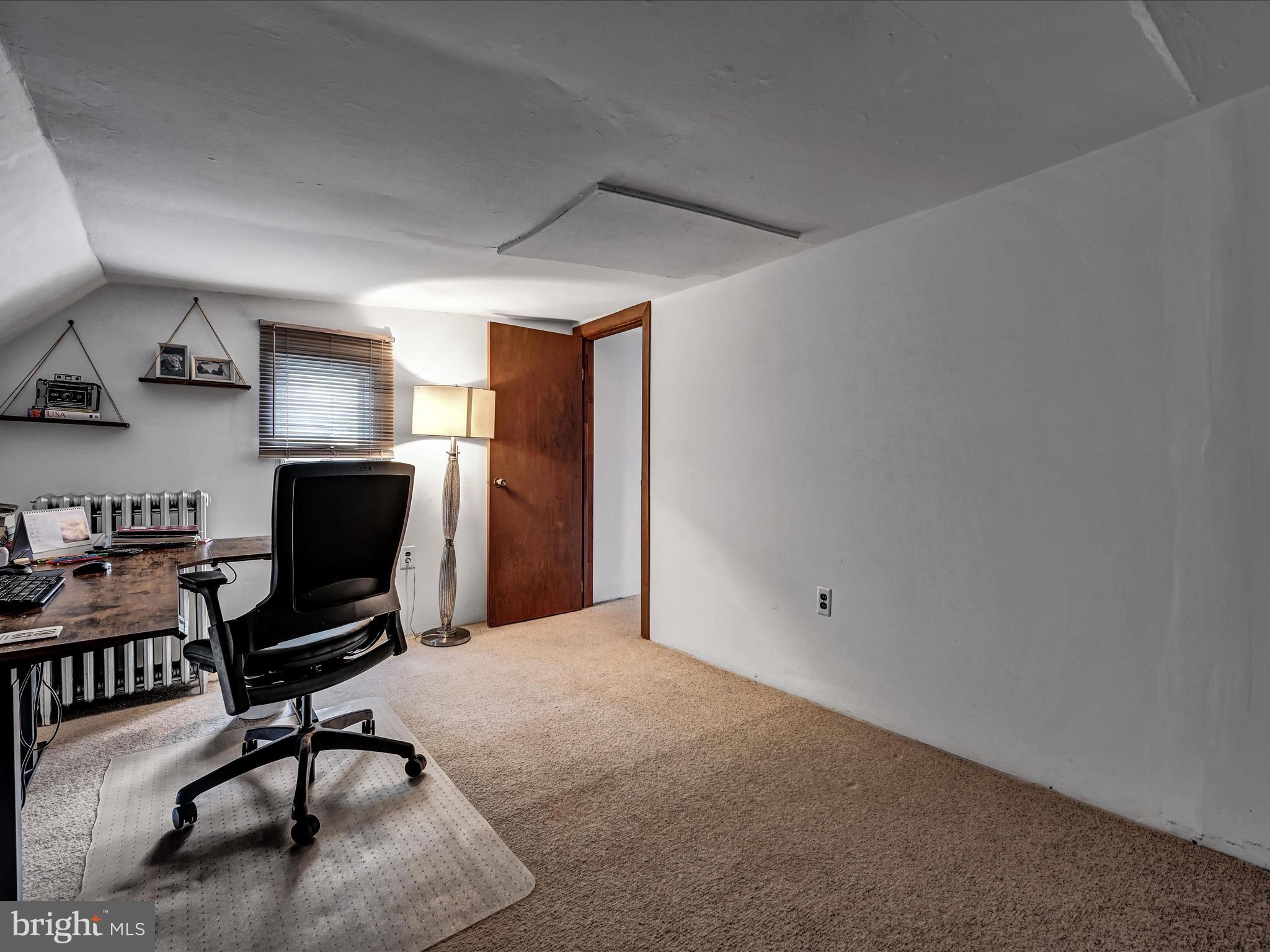 ROXBOROUGH - Residential