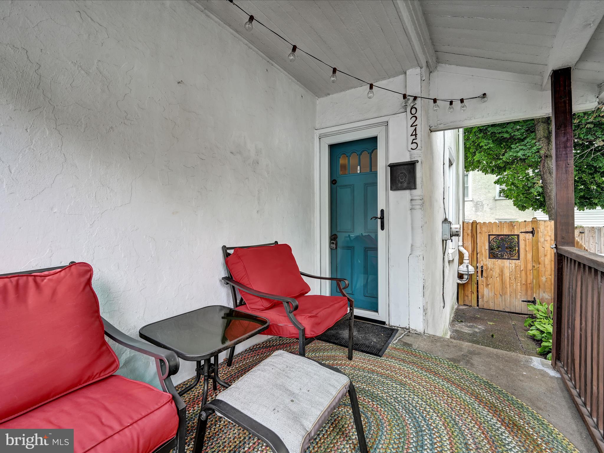 ROXBOROUGH - Residential