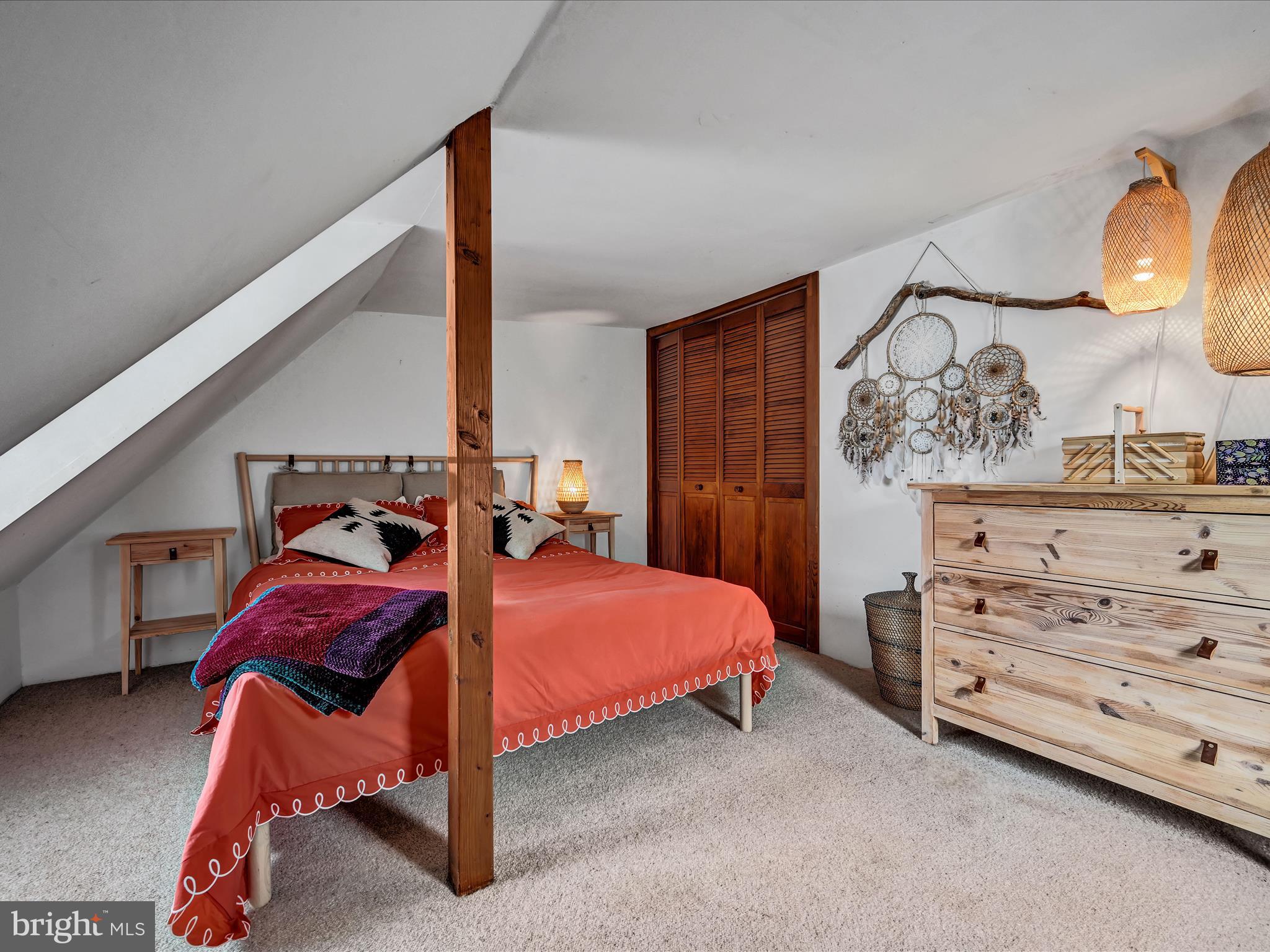 ROXBOROUGH - Residential