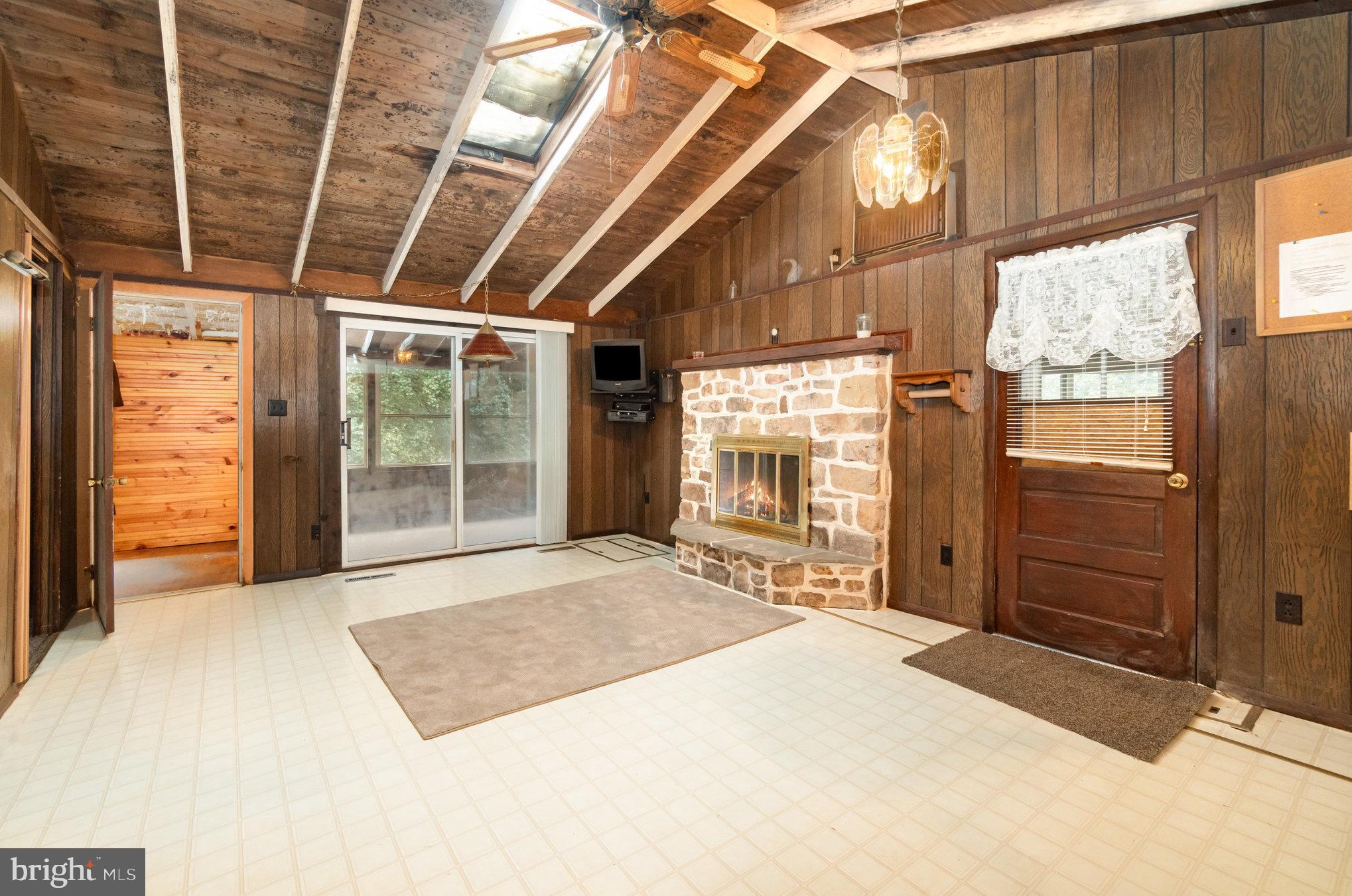 94 MEADOW BROOK DRIVE