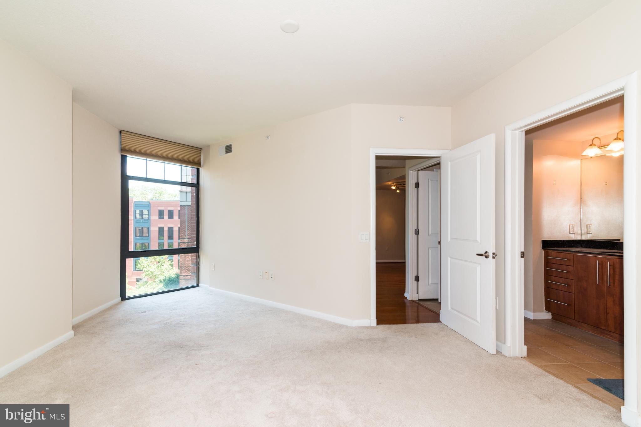 CLARENDON 1021 - Residential Lease
