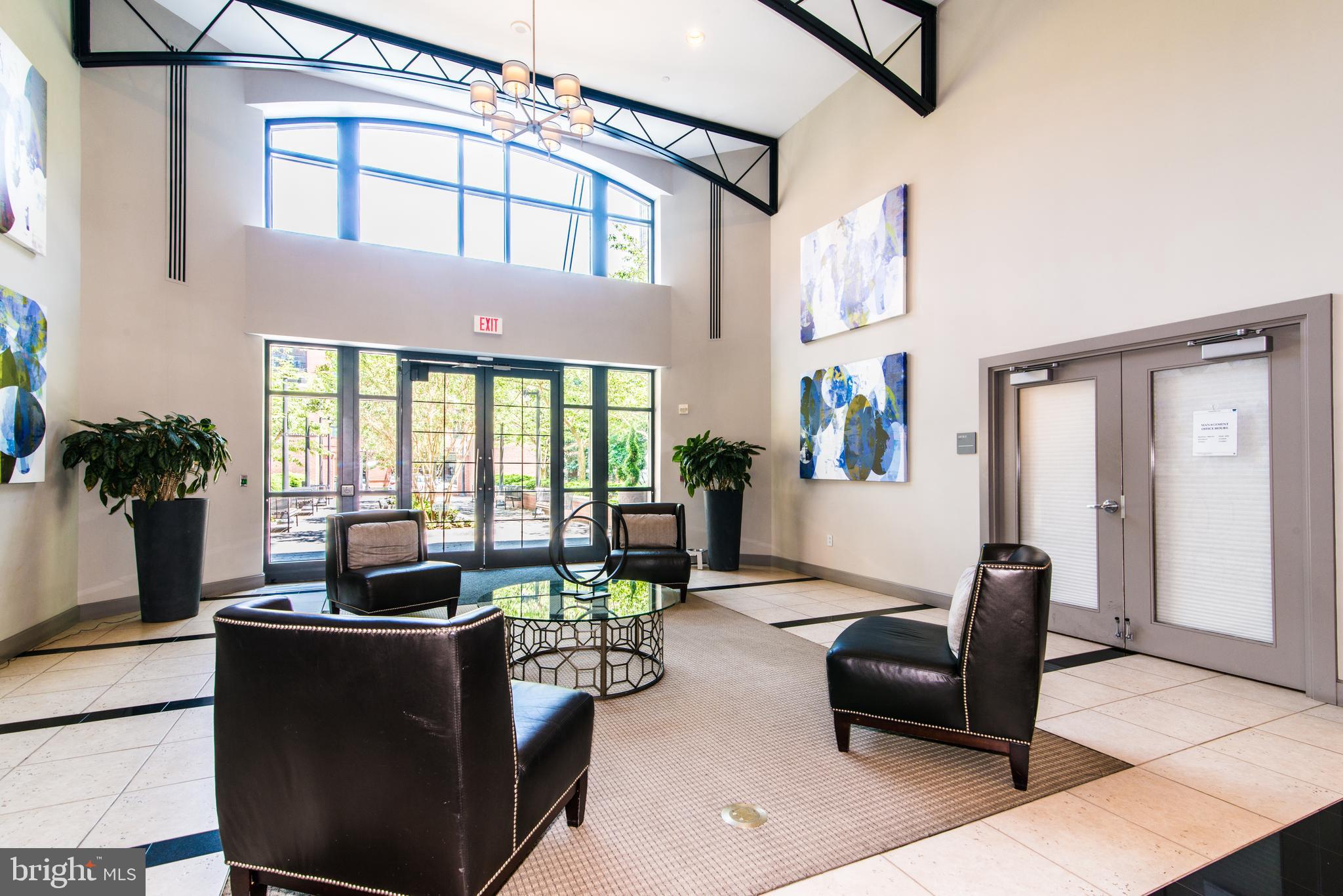 CLARENDON 1021 - Residential Lease