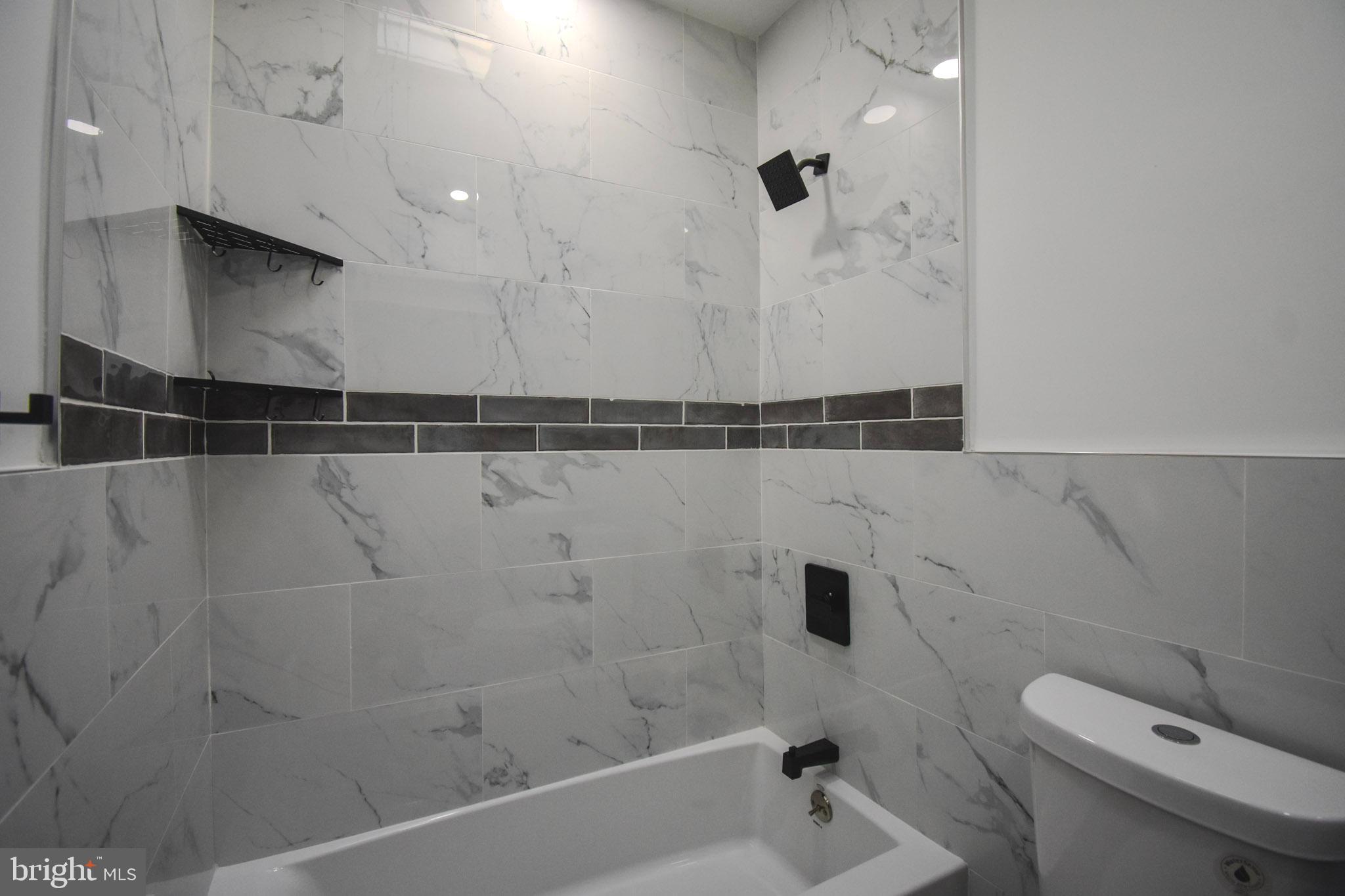 ALDAN WOODS - Residential