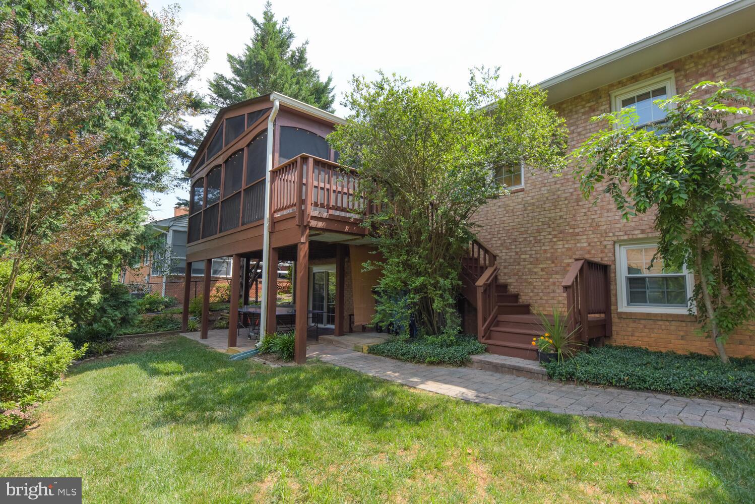 POWHATAN HILLS - Residential