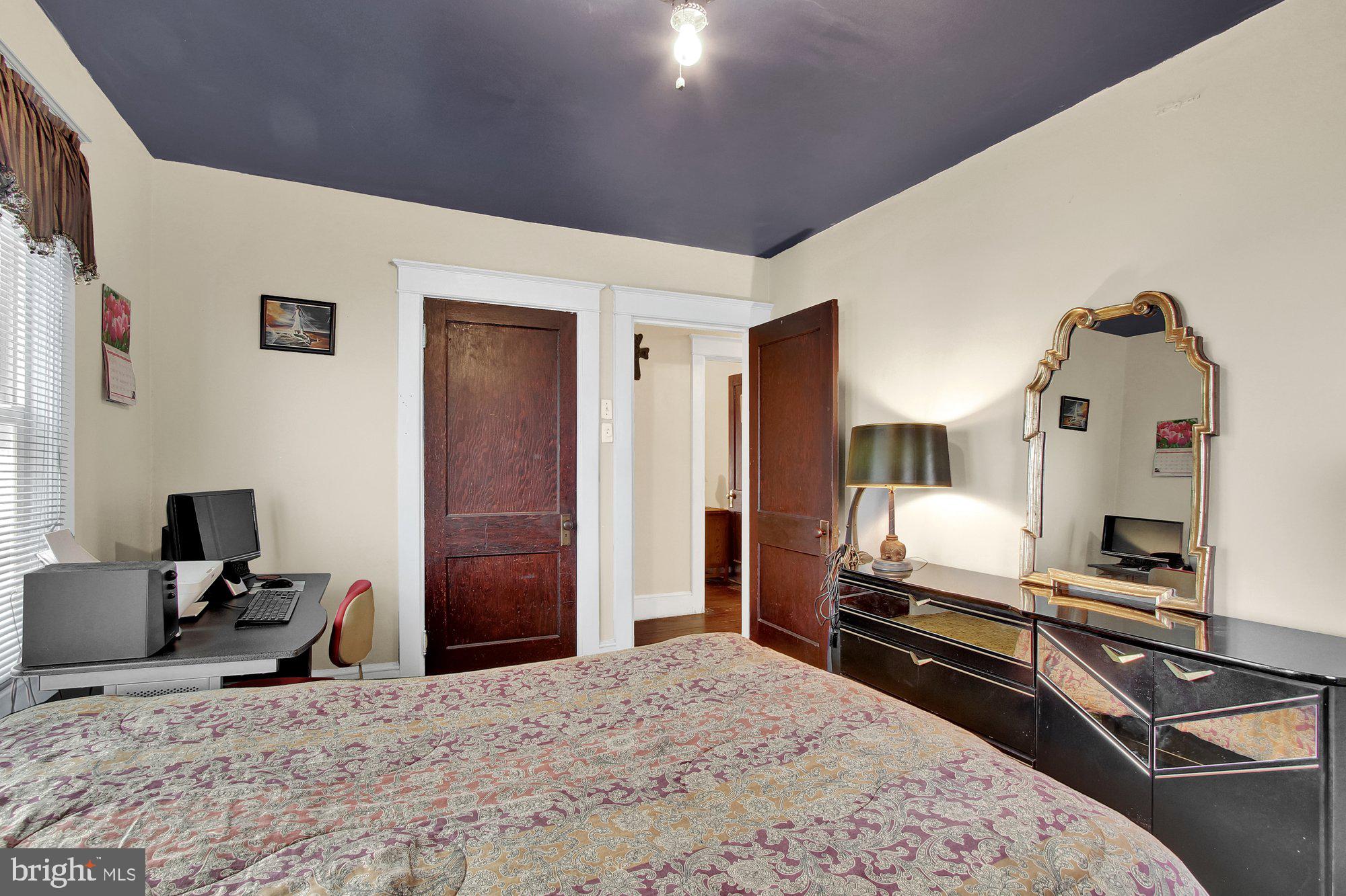 YORK COLLEGE - Residential