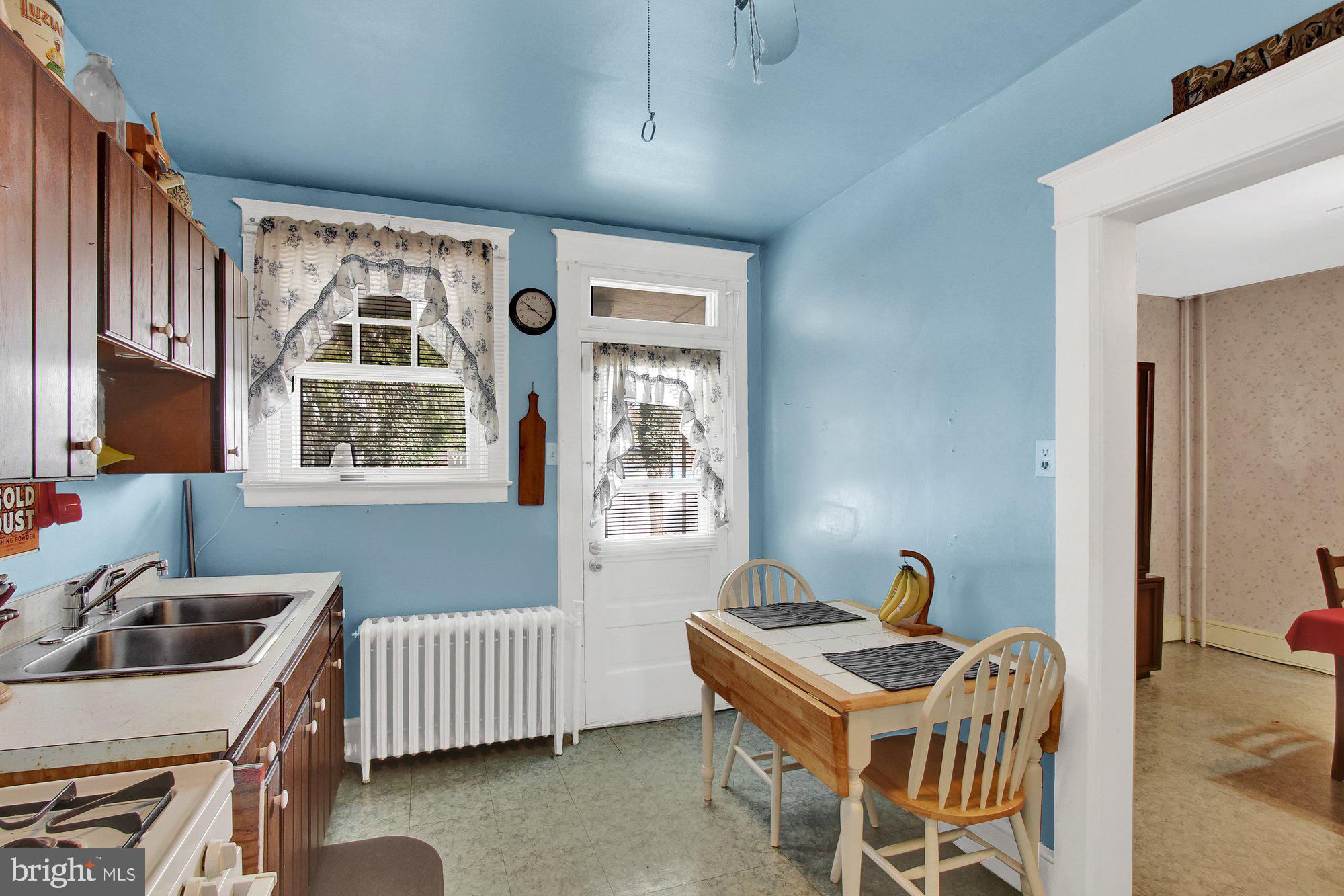 YORK COLLEGE - Residential