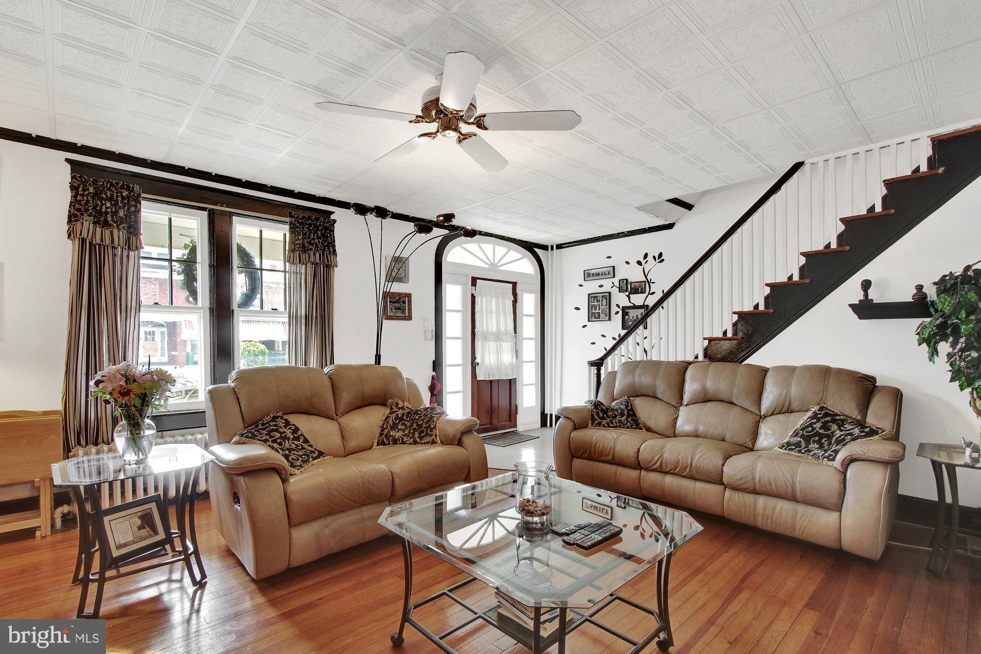 YORK COLLEGE - Residential