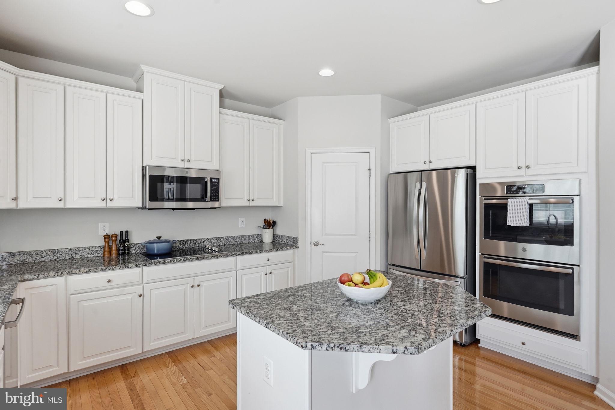 LIBERTY KNOLLS - Residential