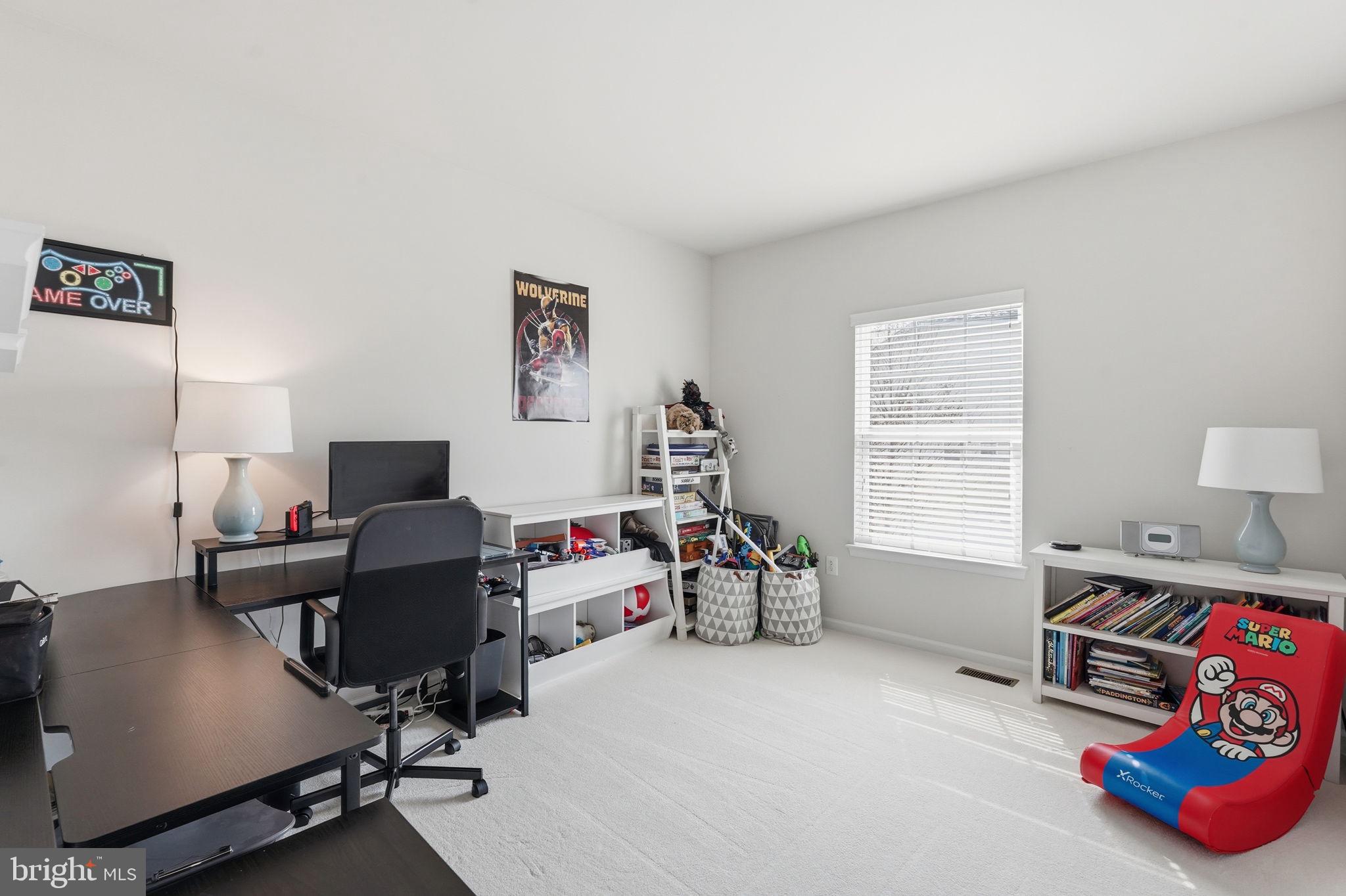 LIBERTY KNOLLS - Residential