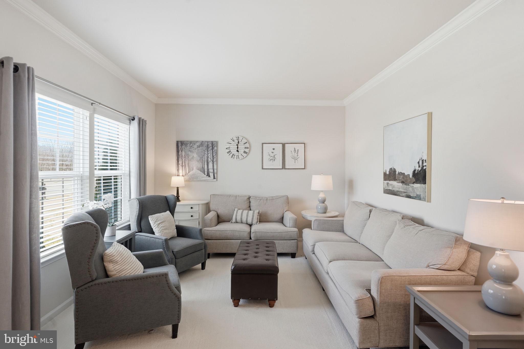 16 WHITE CHAPEL LANE