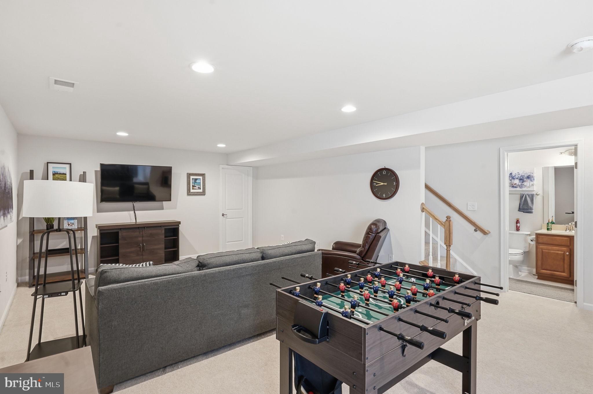 LIBERTY KNOLLS - Residential