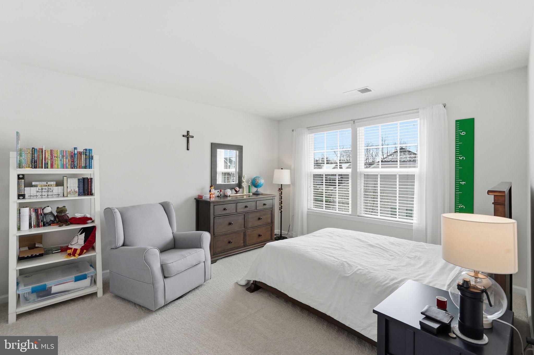 LIBERTY KNOLLS - Residential