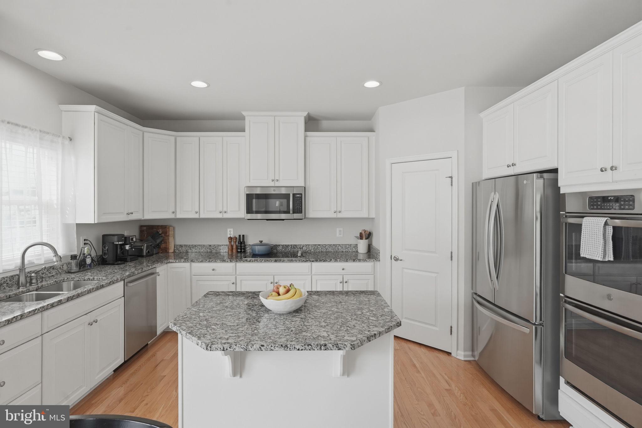 LIBERTY KNOLLS - Residential